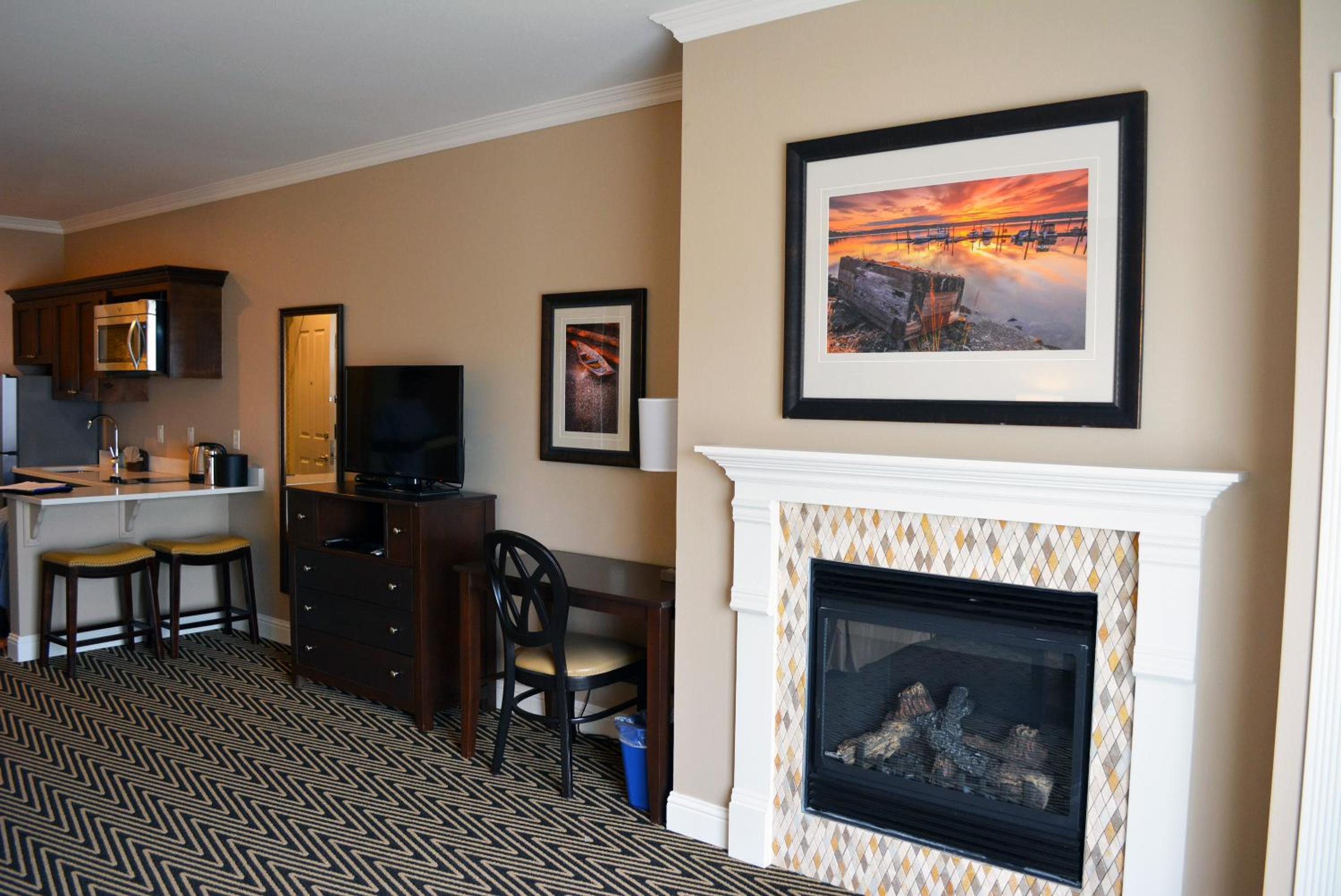 Grand Suite with King Bed photo 1
