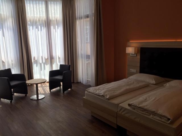 One-Bedroom Apartment - Photo 1