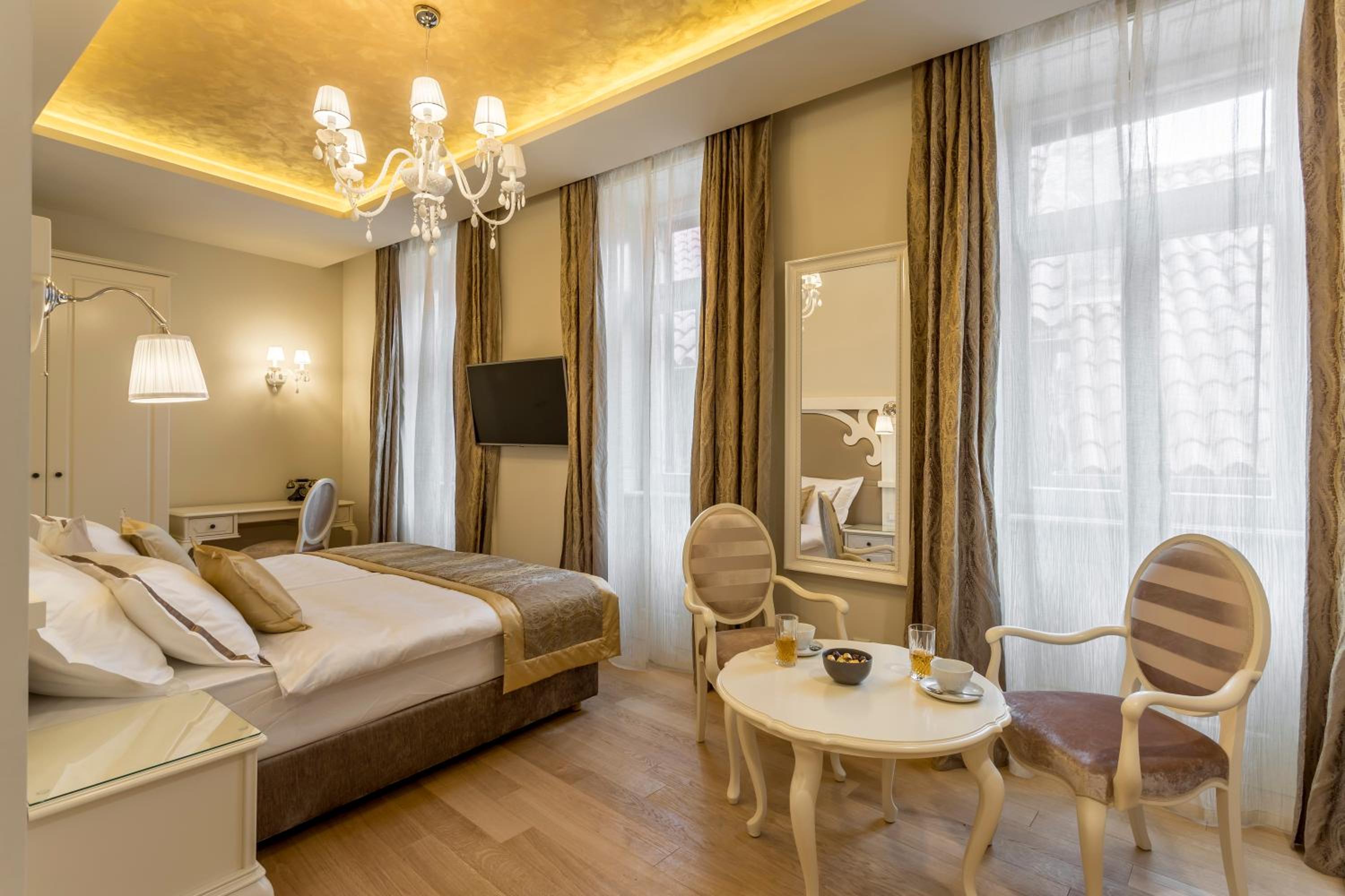 Superior Triple Room
