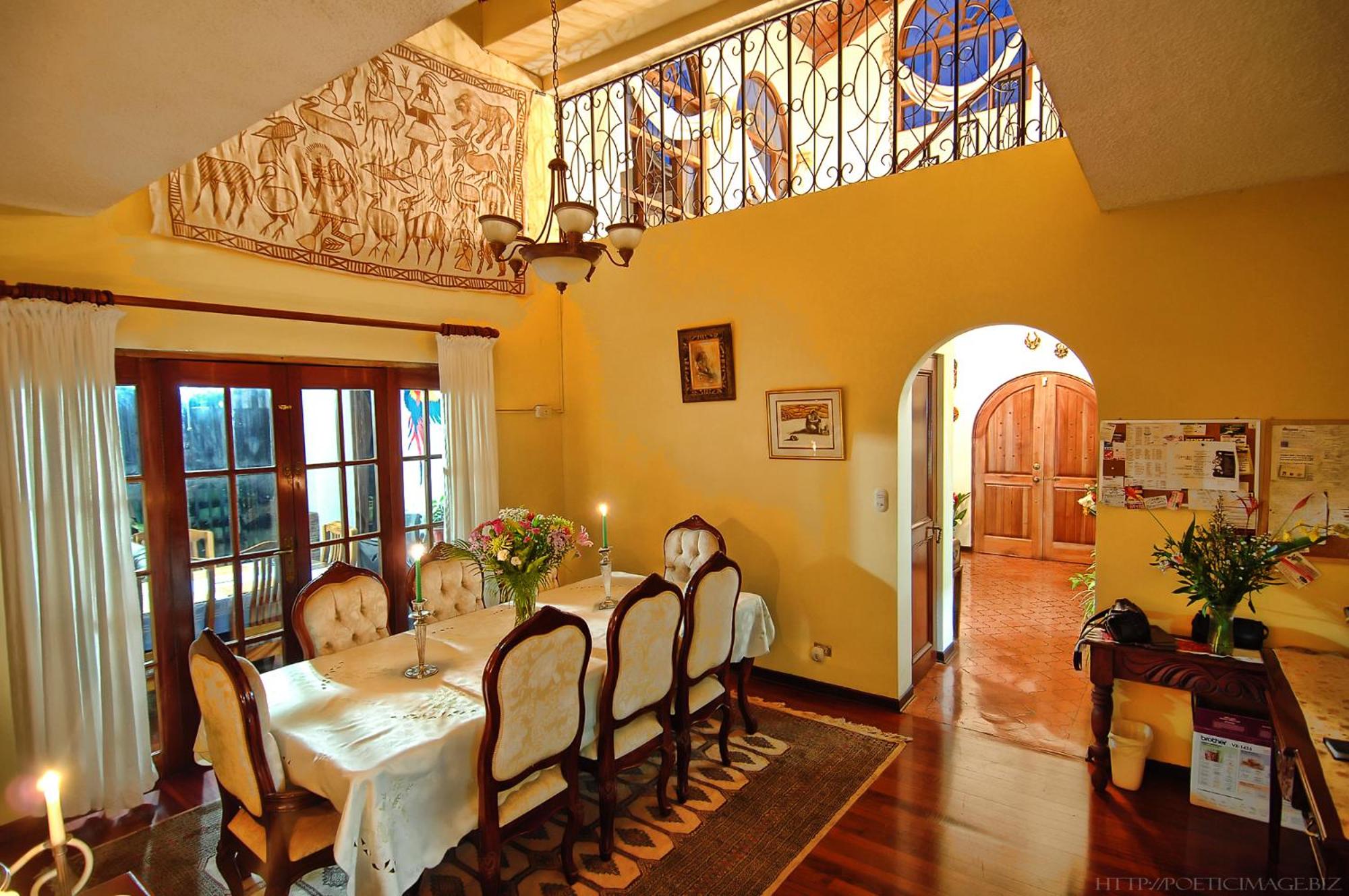 Royal King Room photo 2