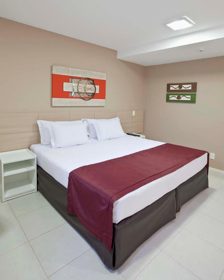 Standard King Room photo 2