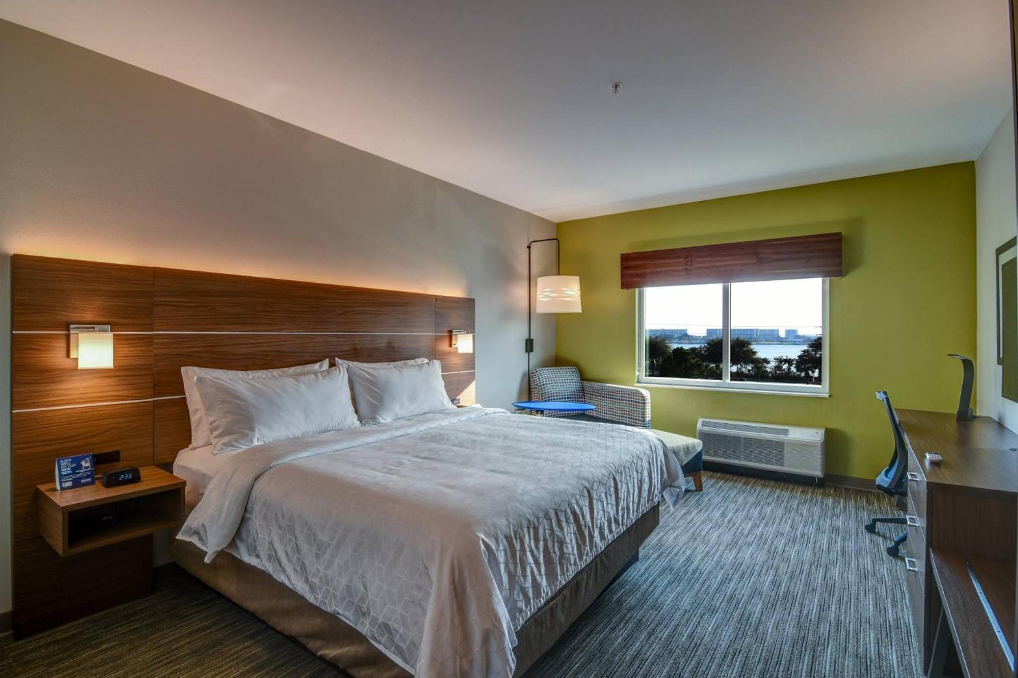 King Room - Disability Access photo 2