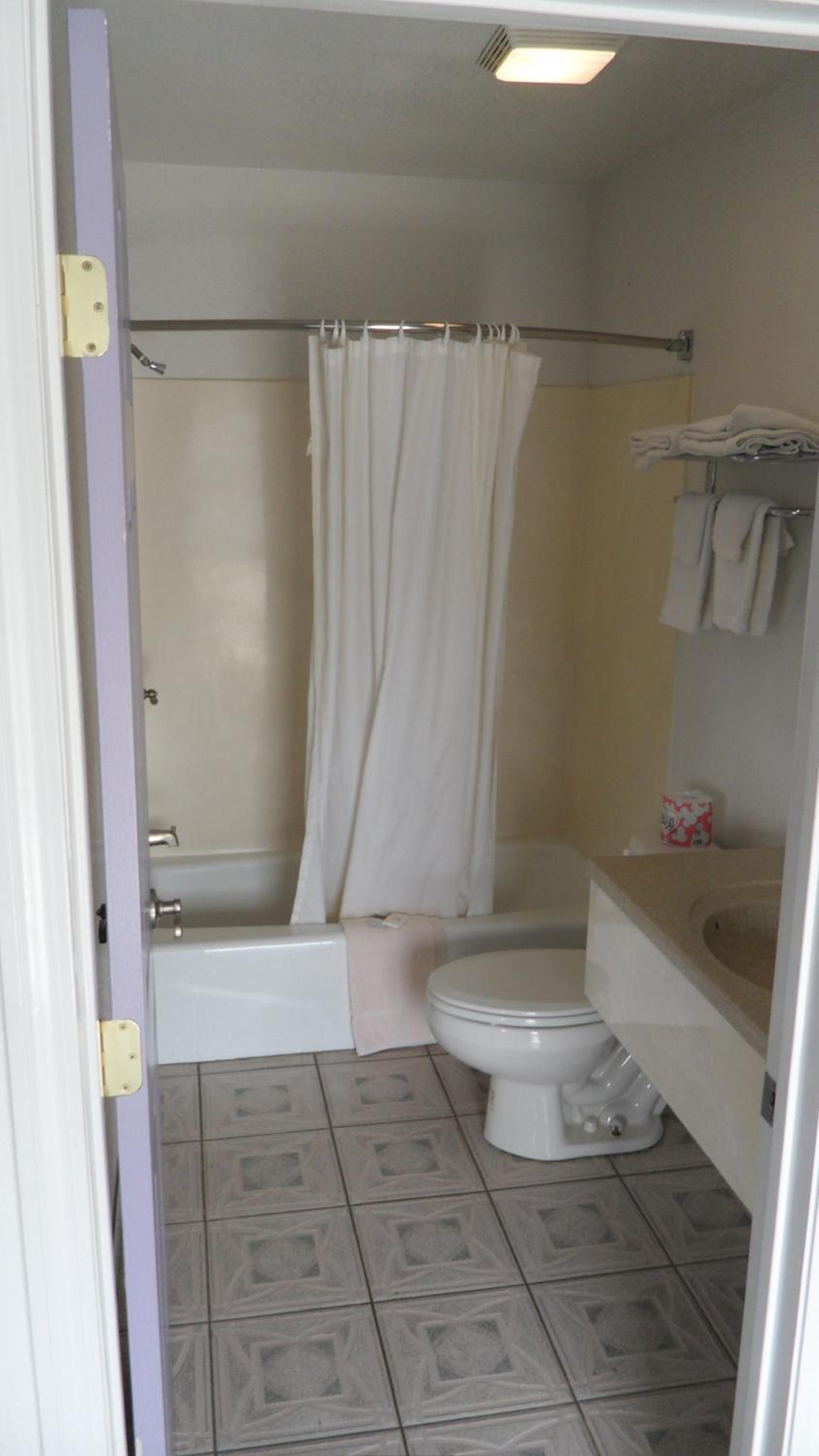 Room with Two Double Beds photo 3
