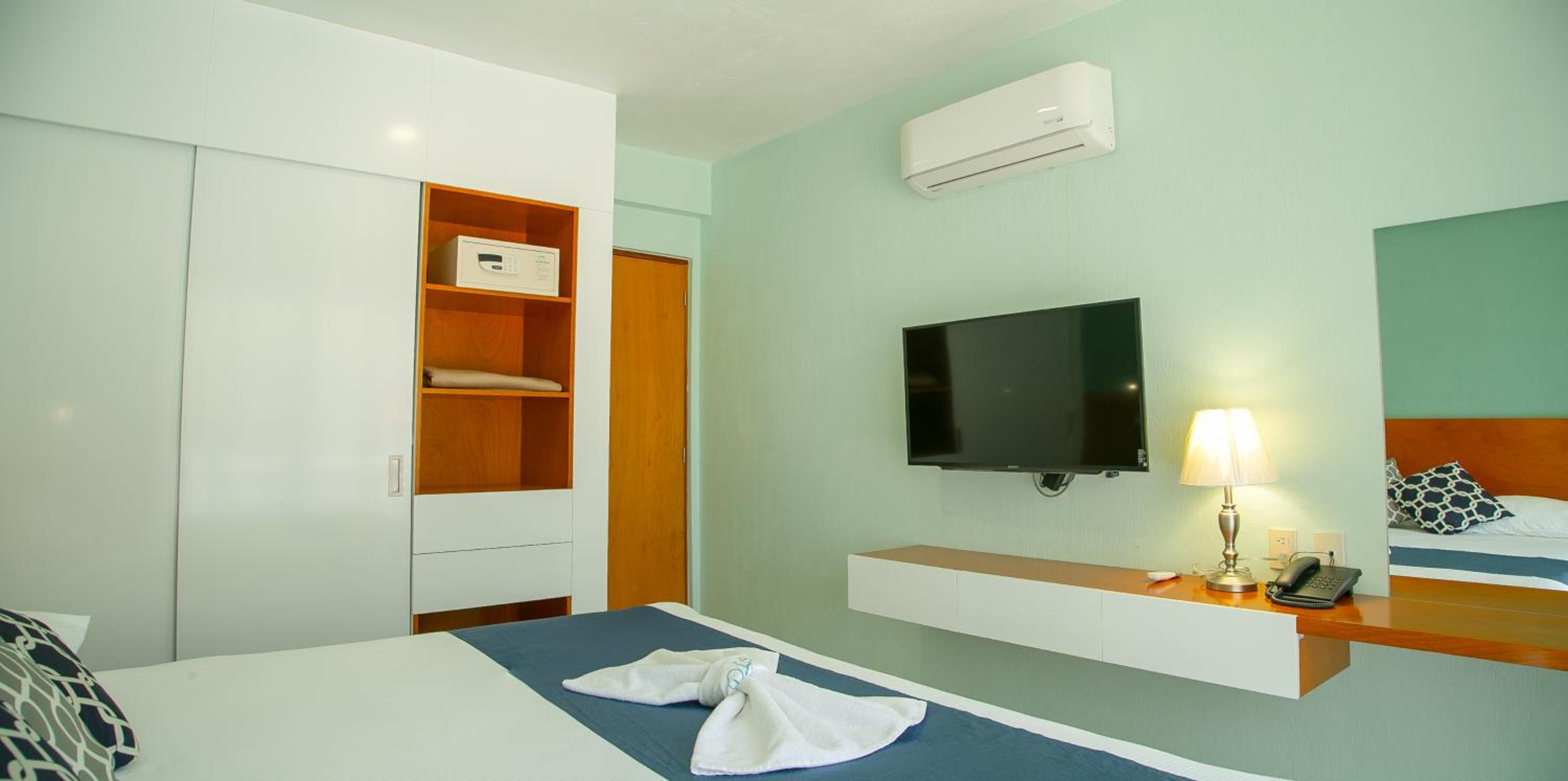 Deluxe Junior Suite photo 1