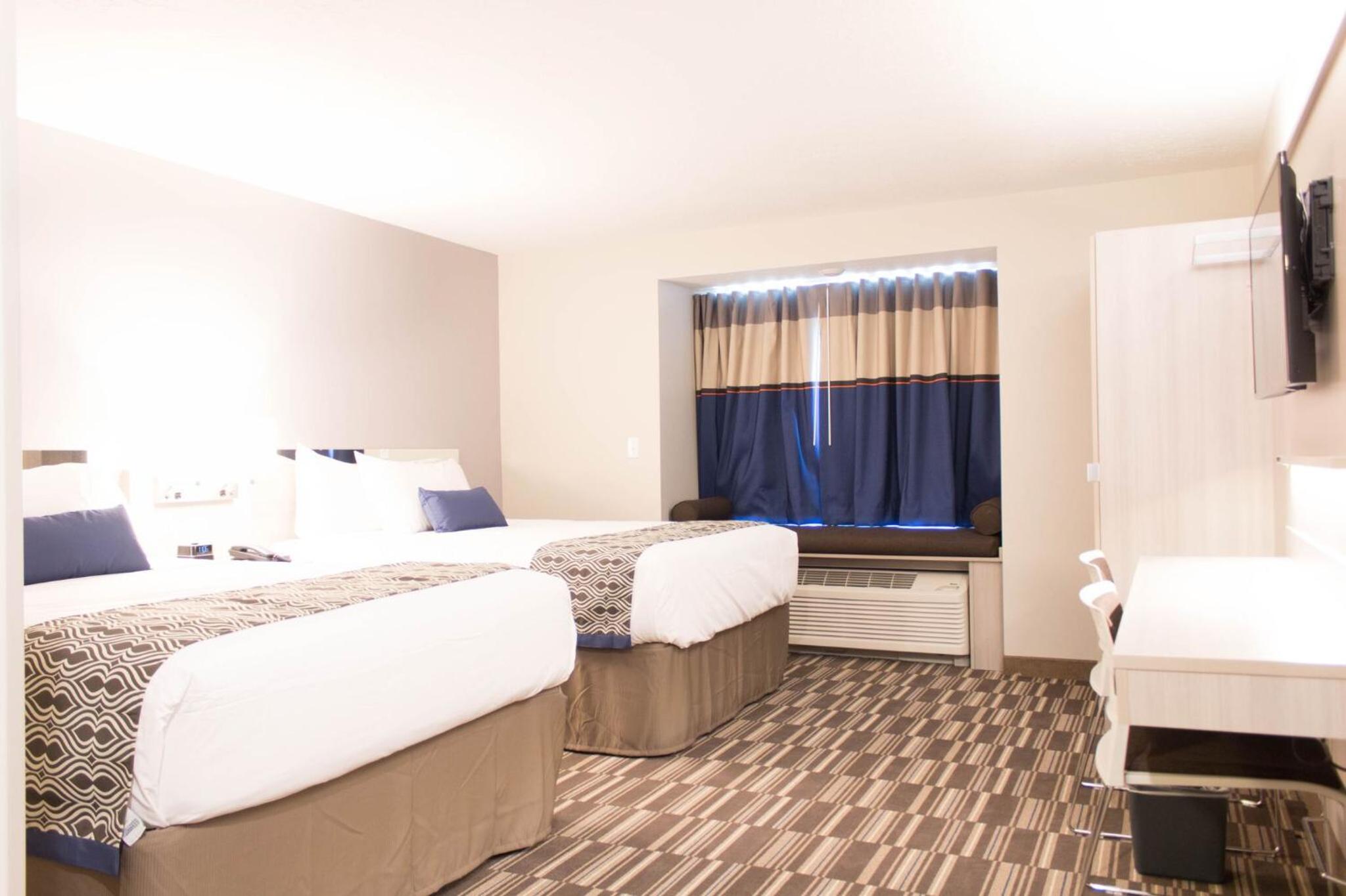 Queen Room with Two Queen Beds - Mobility Access/Non-Smoking