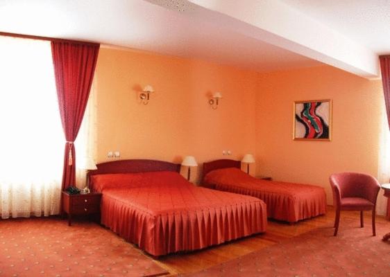 Twin Room (1-2 Adults)