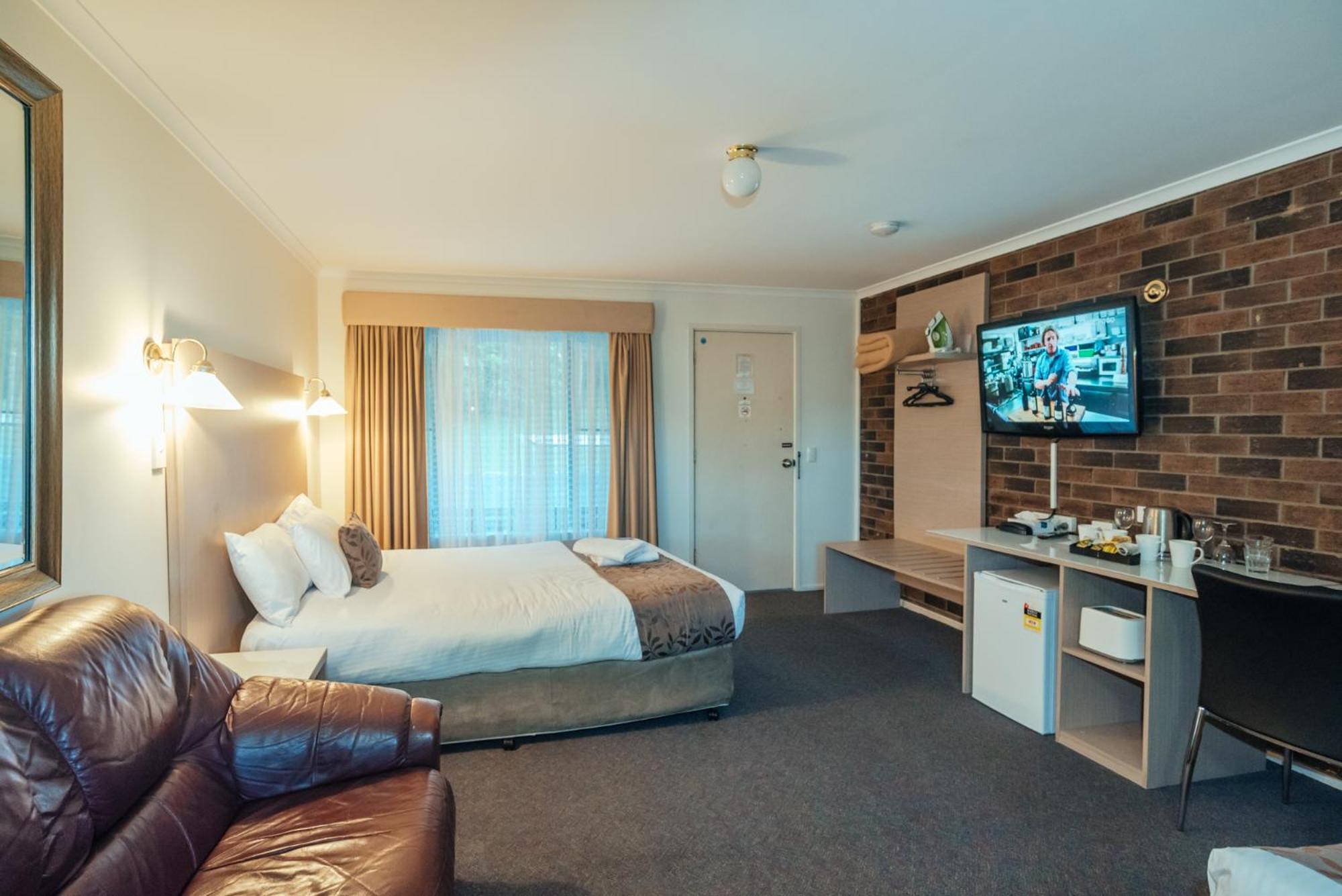 Deluxe Family Room - Not Pet Friendly - Photo 6