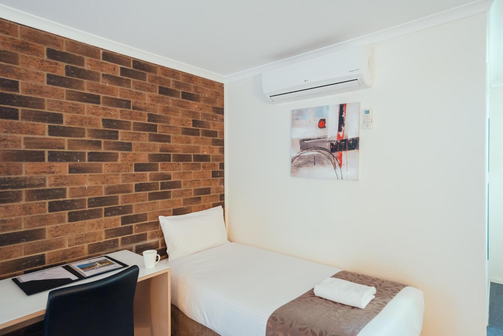 Deluxe Family Room - Not Pet Friendly - Photo 7