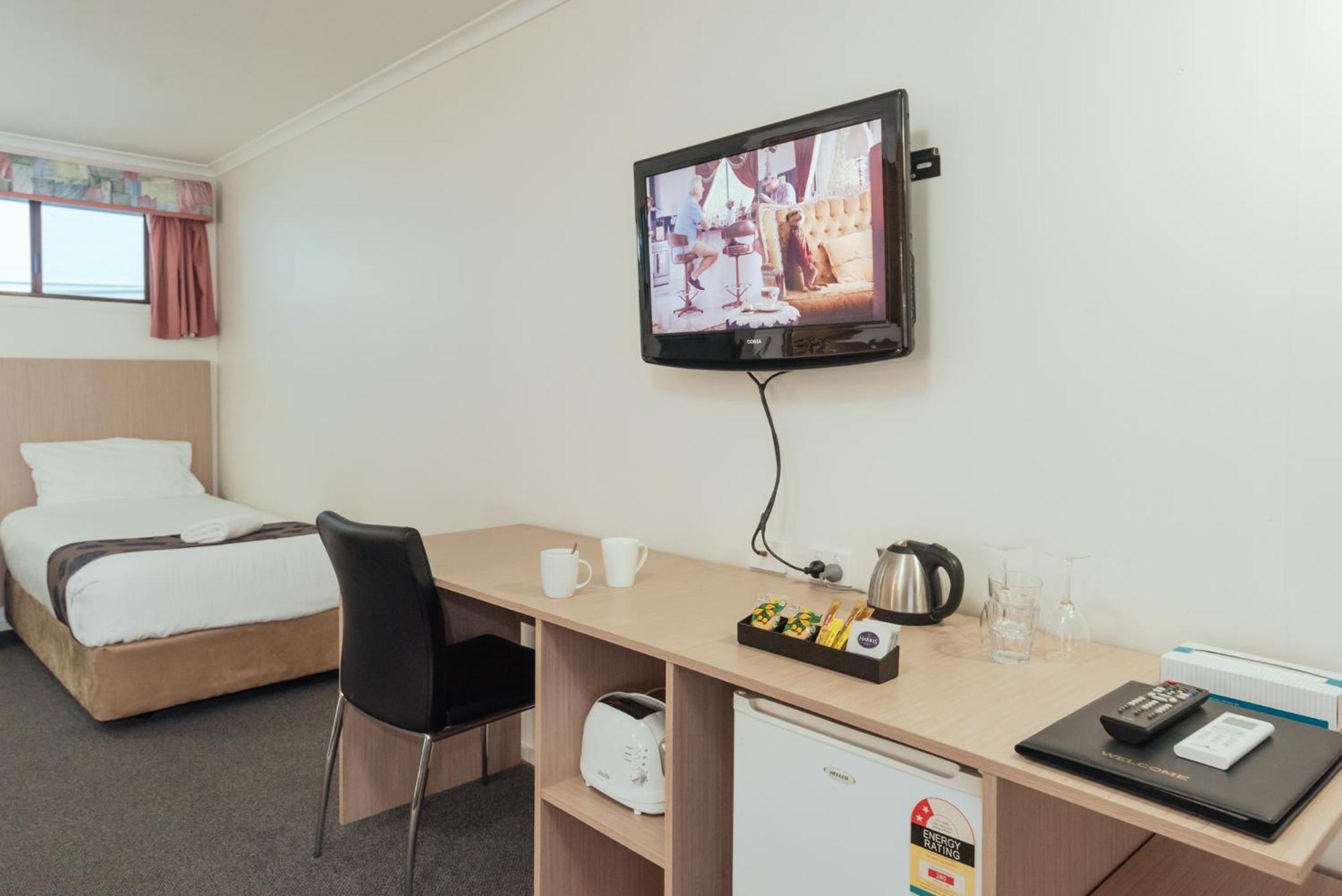 Executive King Room - Not Pet Friendly - Photo 15