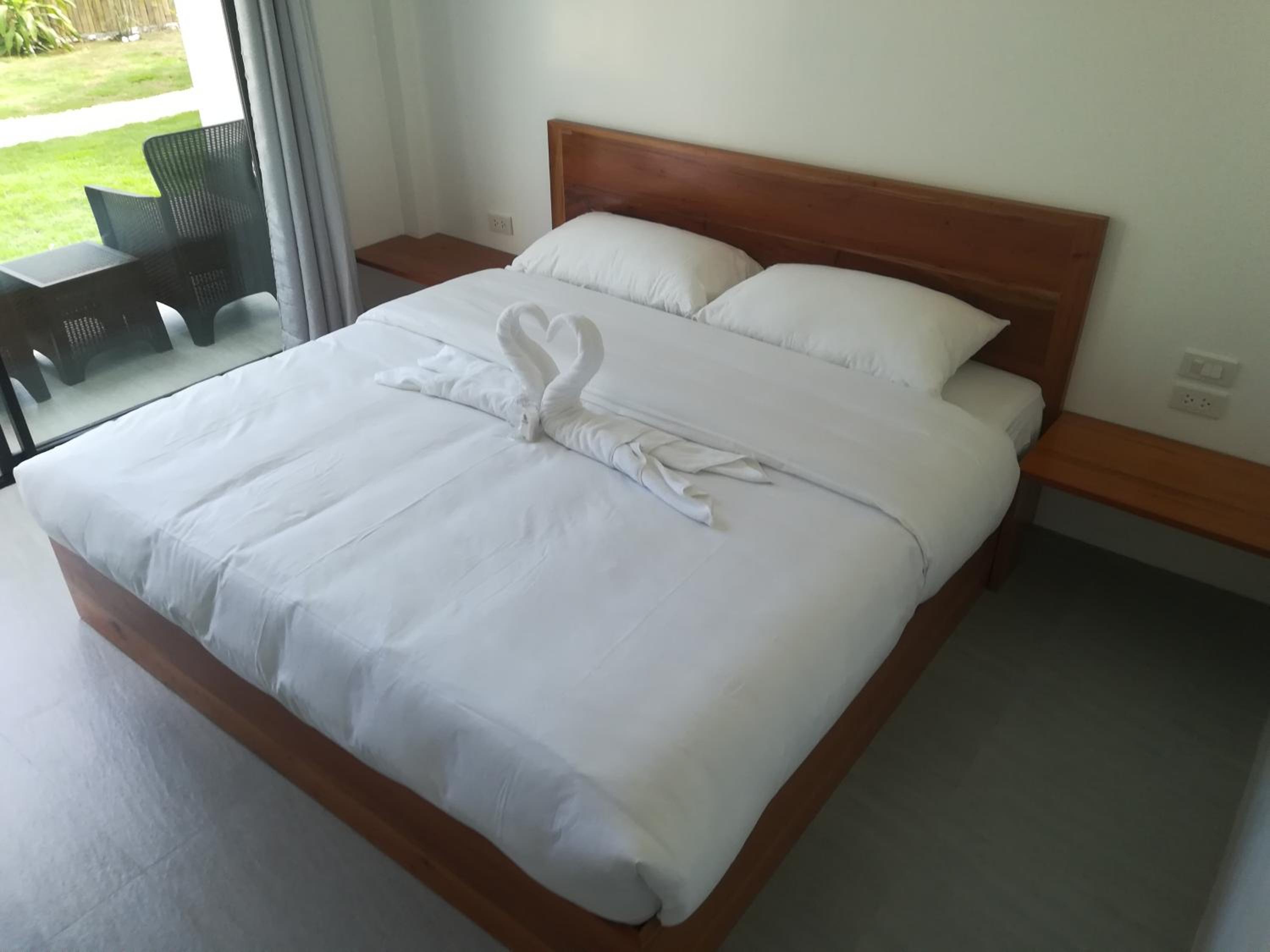 King Room with Garden View - Photo 12