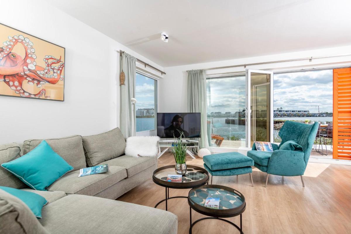 Apartment with Sea View photo 1
