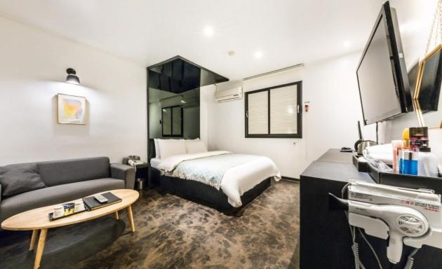 Deluxe Double Room - Photo 5