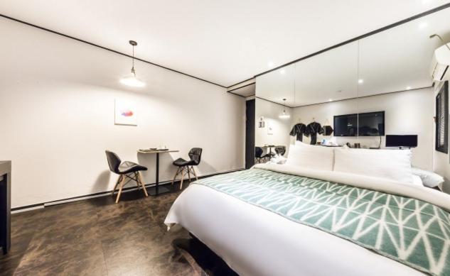 Deluxe Double Room - Photo 2