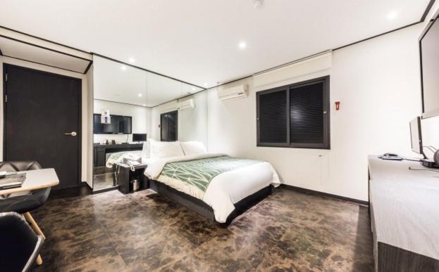 Deluxe Double Room - Photo 3