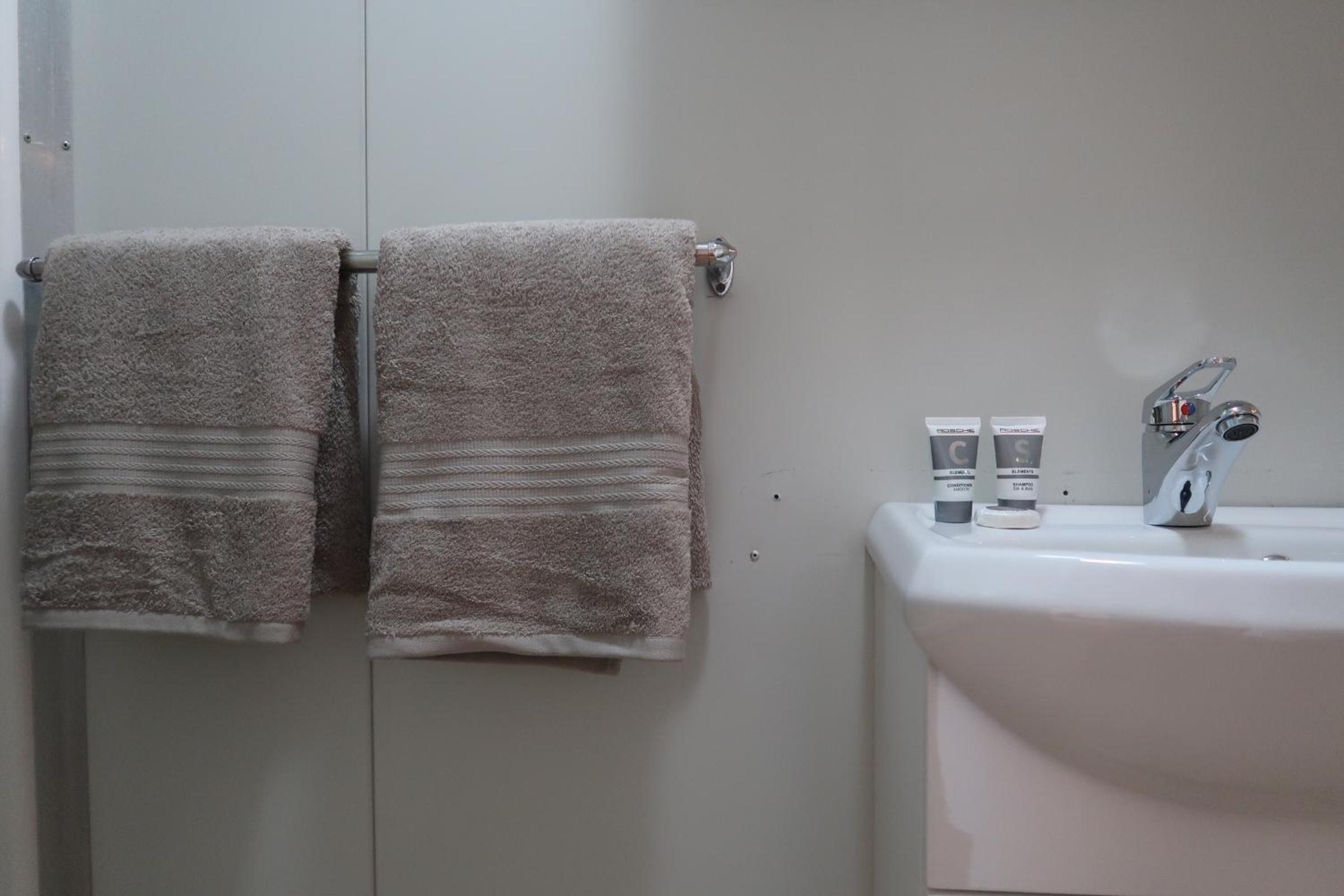 Double Room - Photo 3