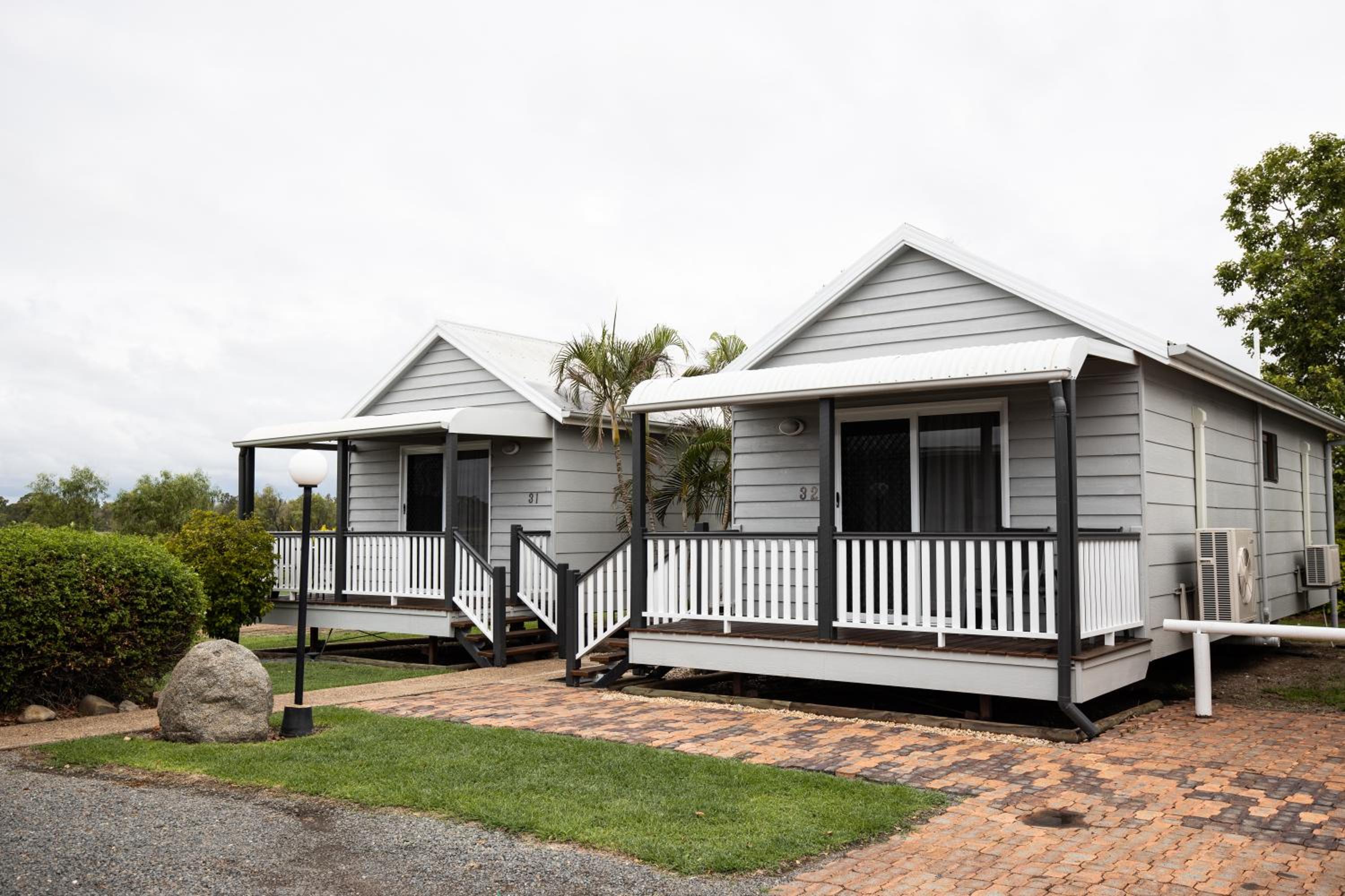 Family Bungalow photo 2