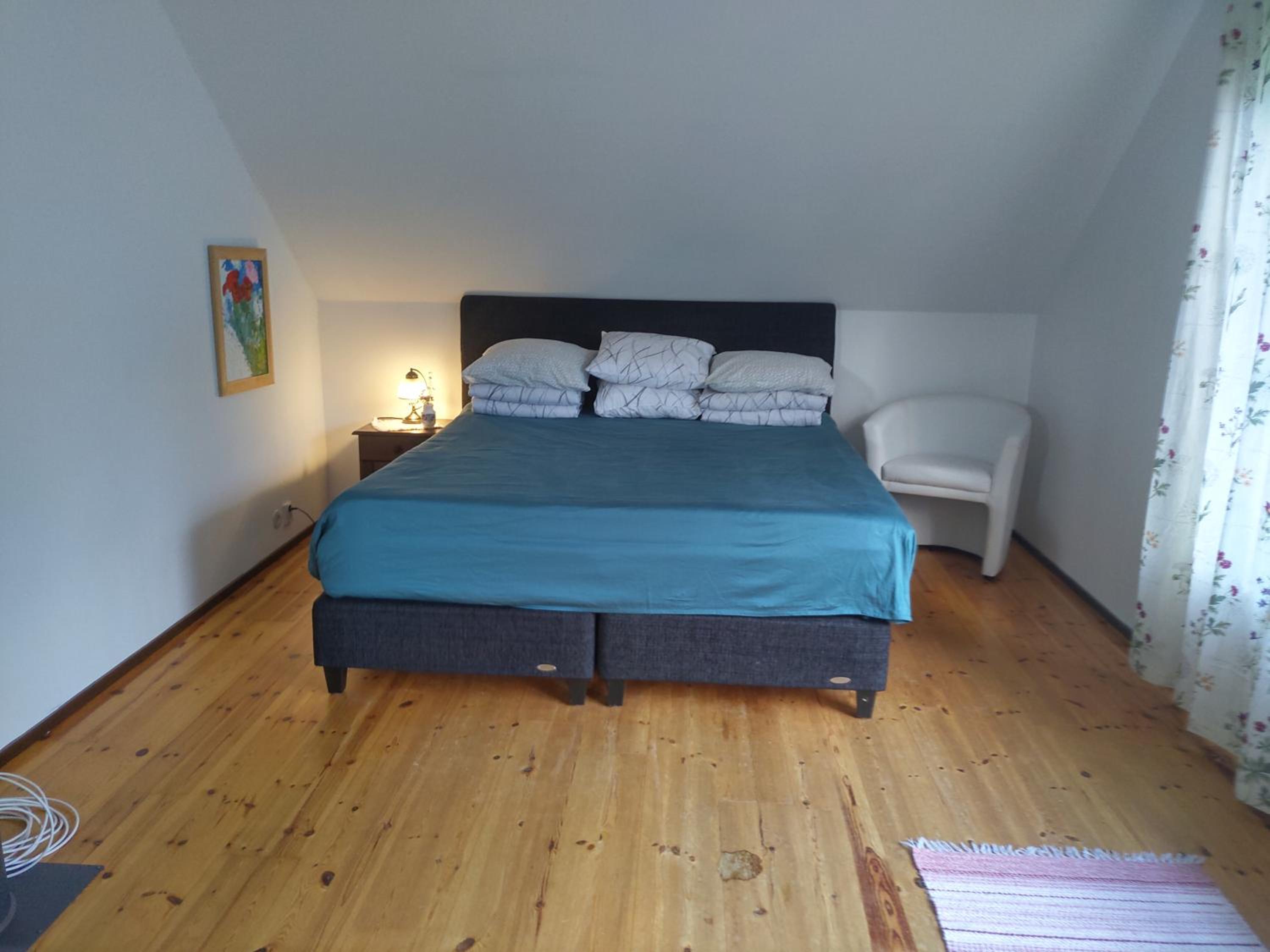 Three-Bedroom House - Photo 32