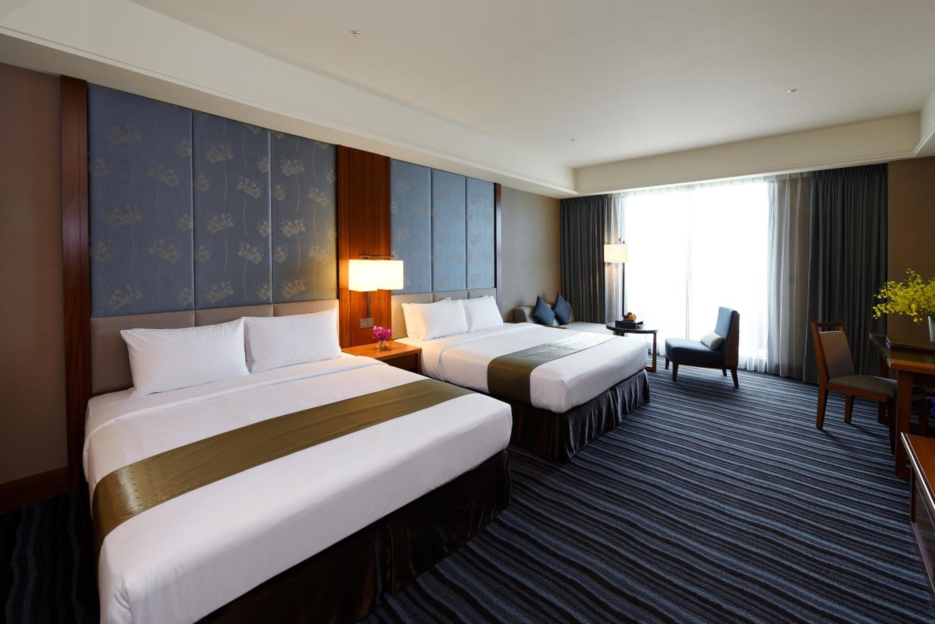 Deluxe Twin Room with Sea View
