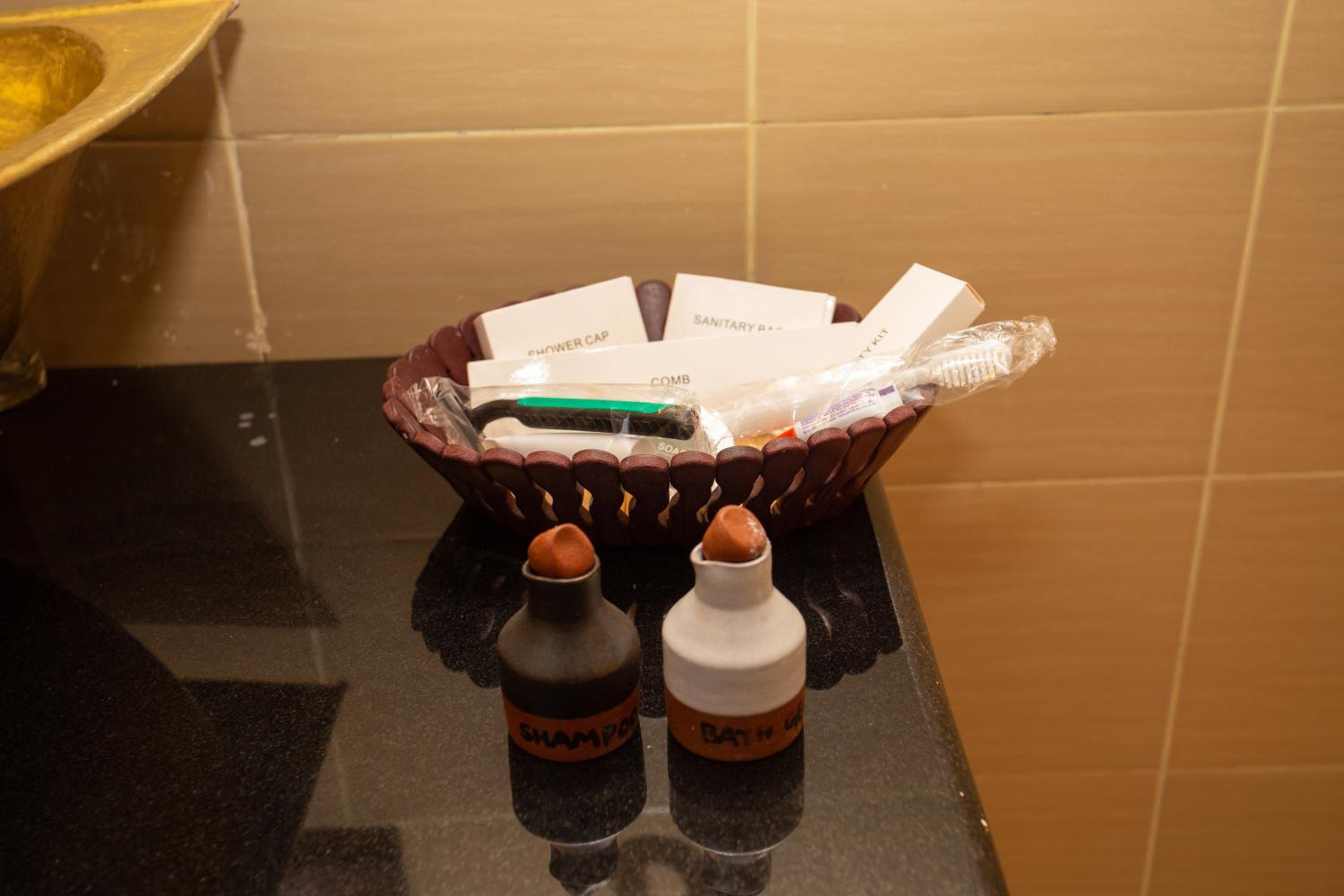 Junior Suite - 20% off on Food & Beverage, Early check-in & Late check-out by 2 hours photo 3
