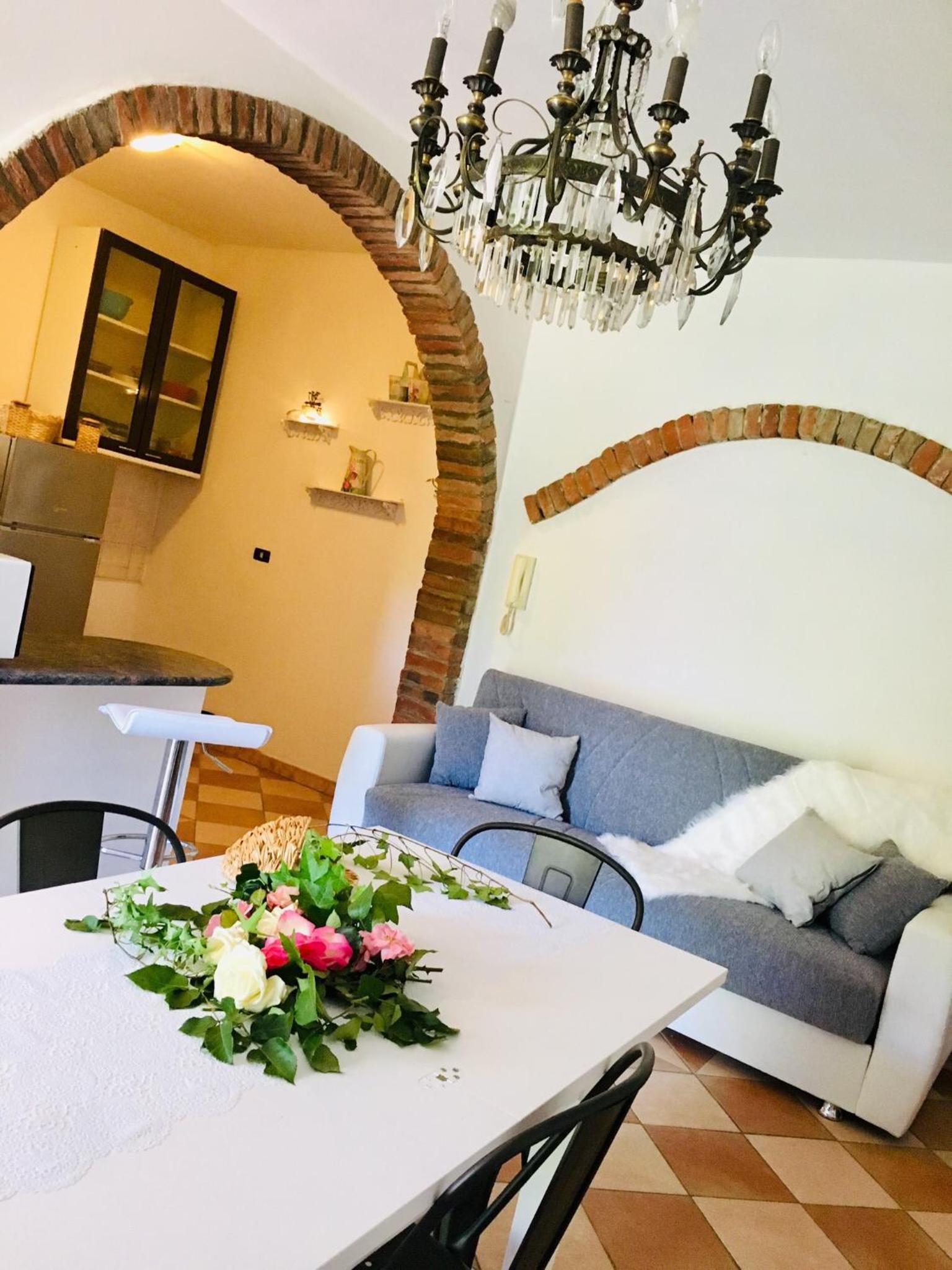 Apartment with Terrace - Photo 19