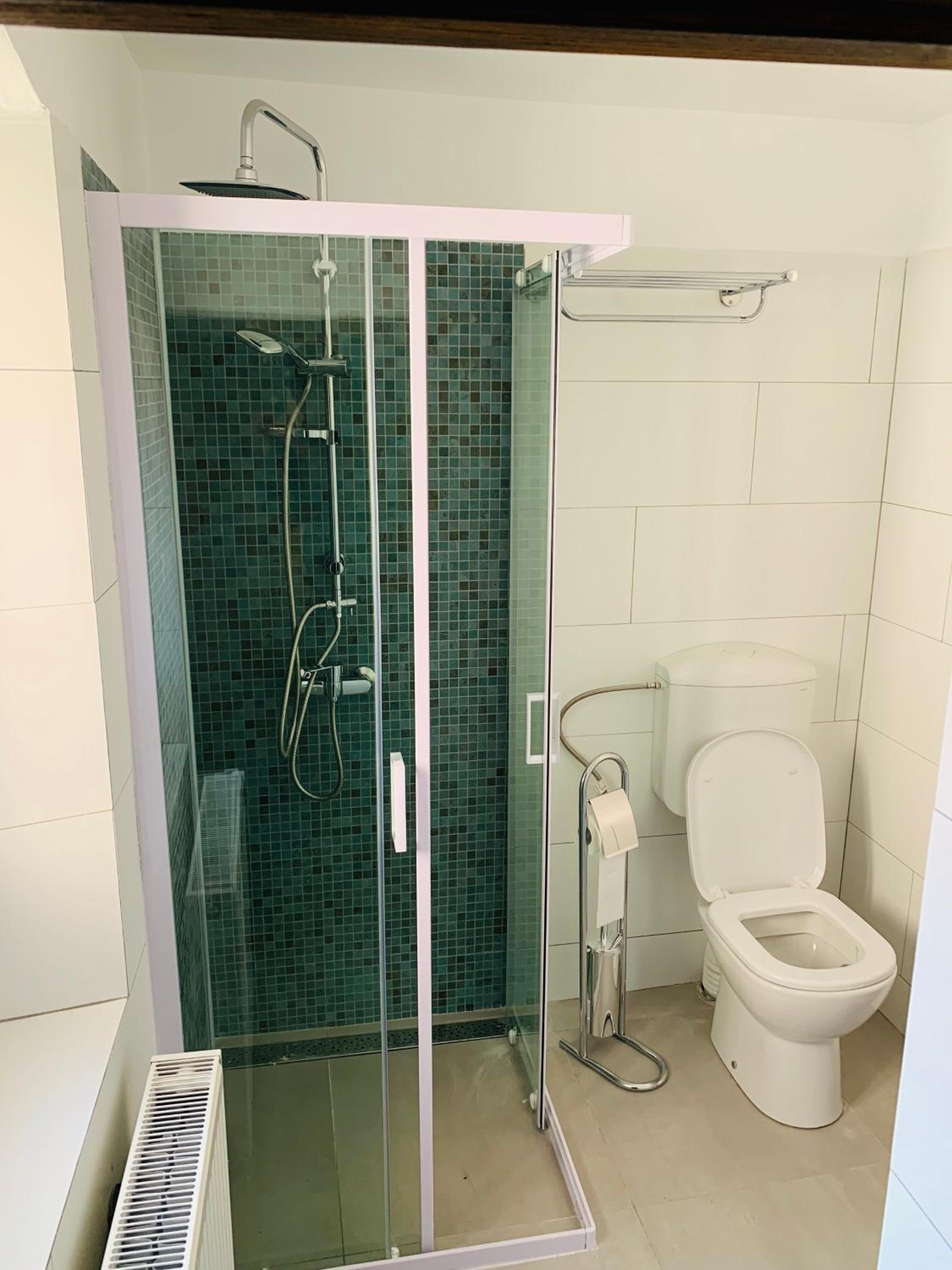 One-Bedroom House - Photo 9