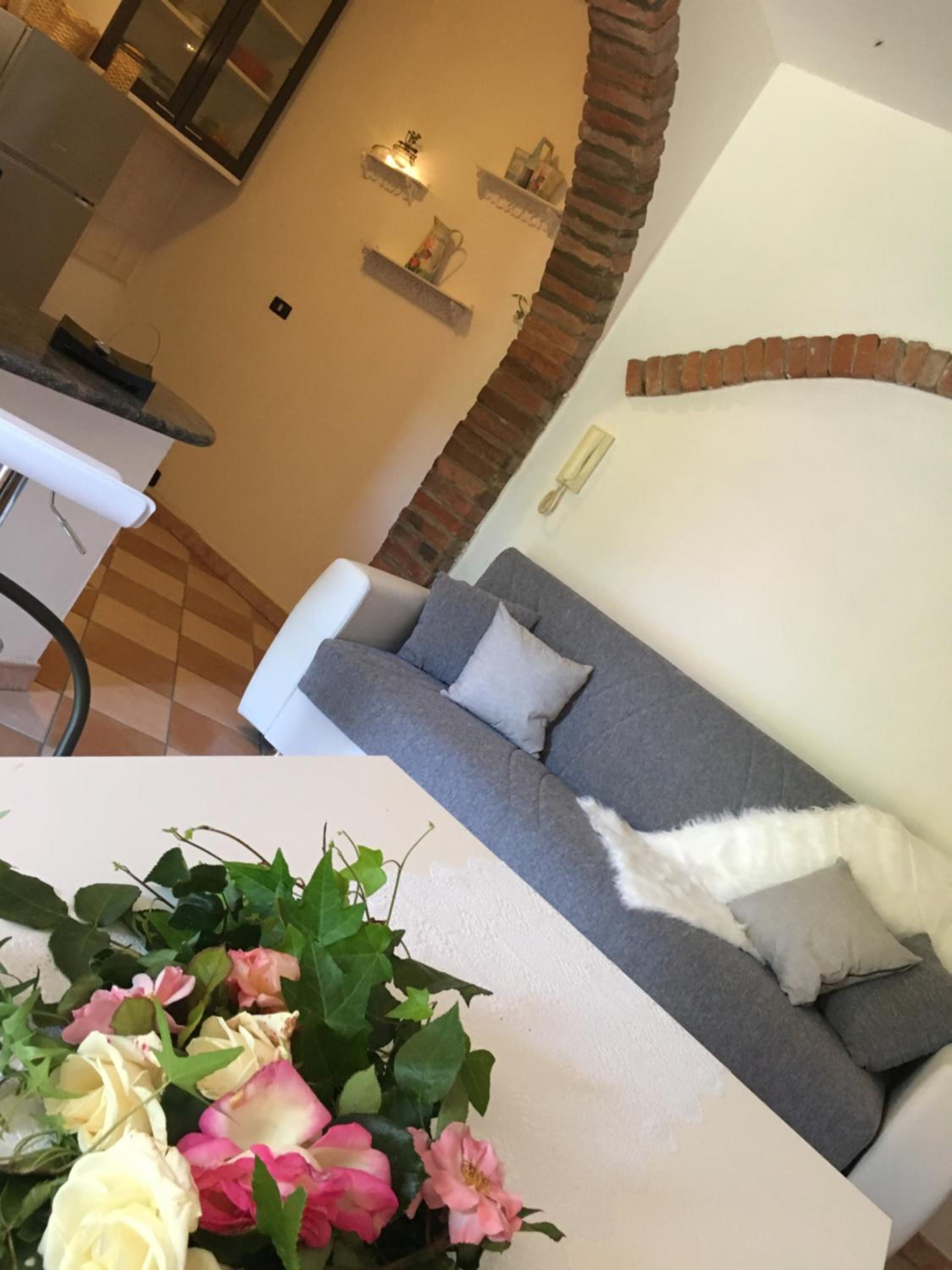 Apartment with Terrace - Photo 14