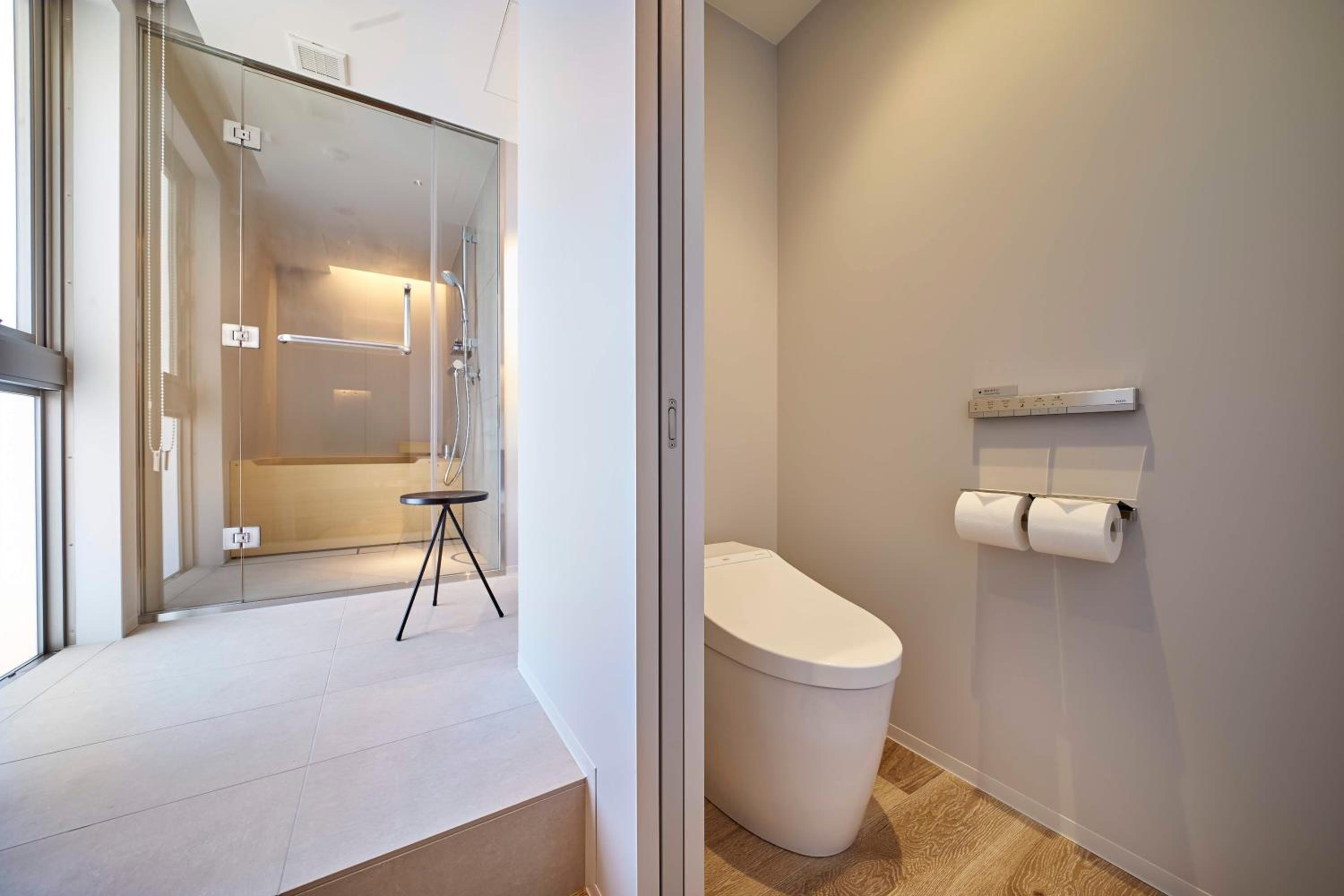 Premier Twin Room with Hinoki Bath thumbnail 6