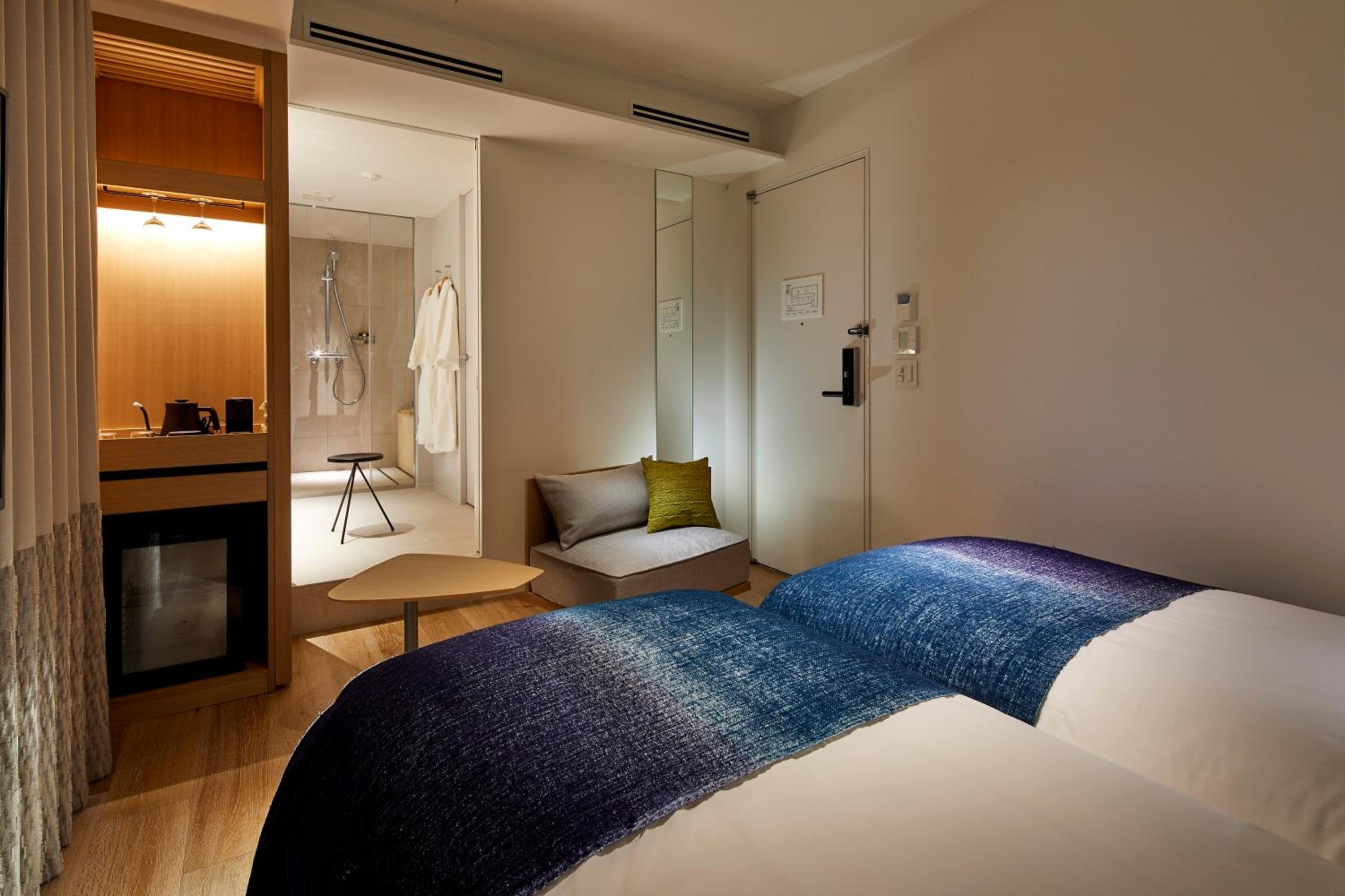 Deluxe Twin Room with Hinoki Bath - Photo 4