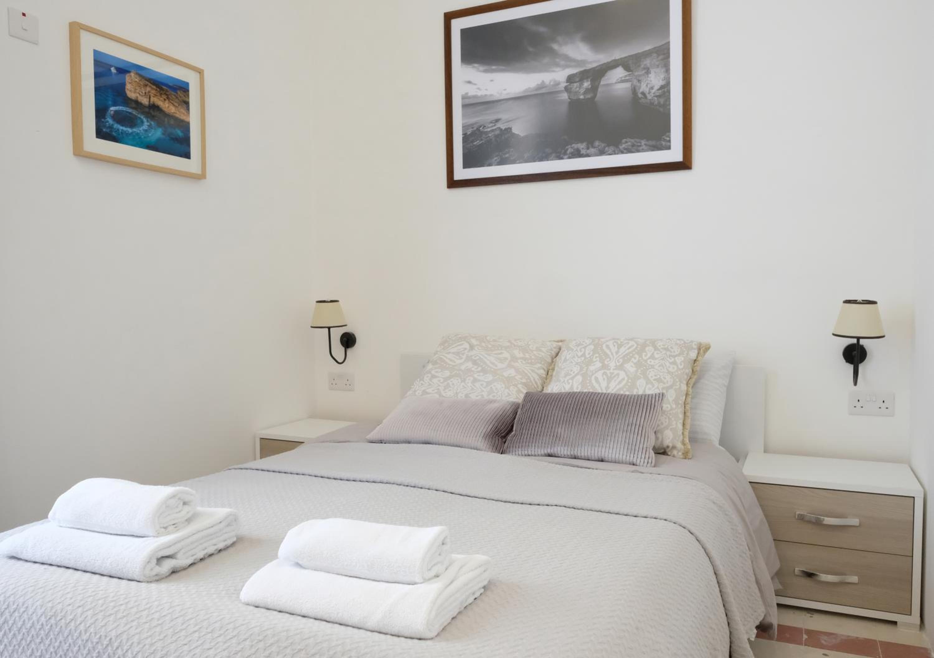 Double Room with Private Bathroom photo 3