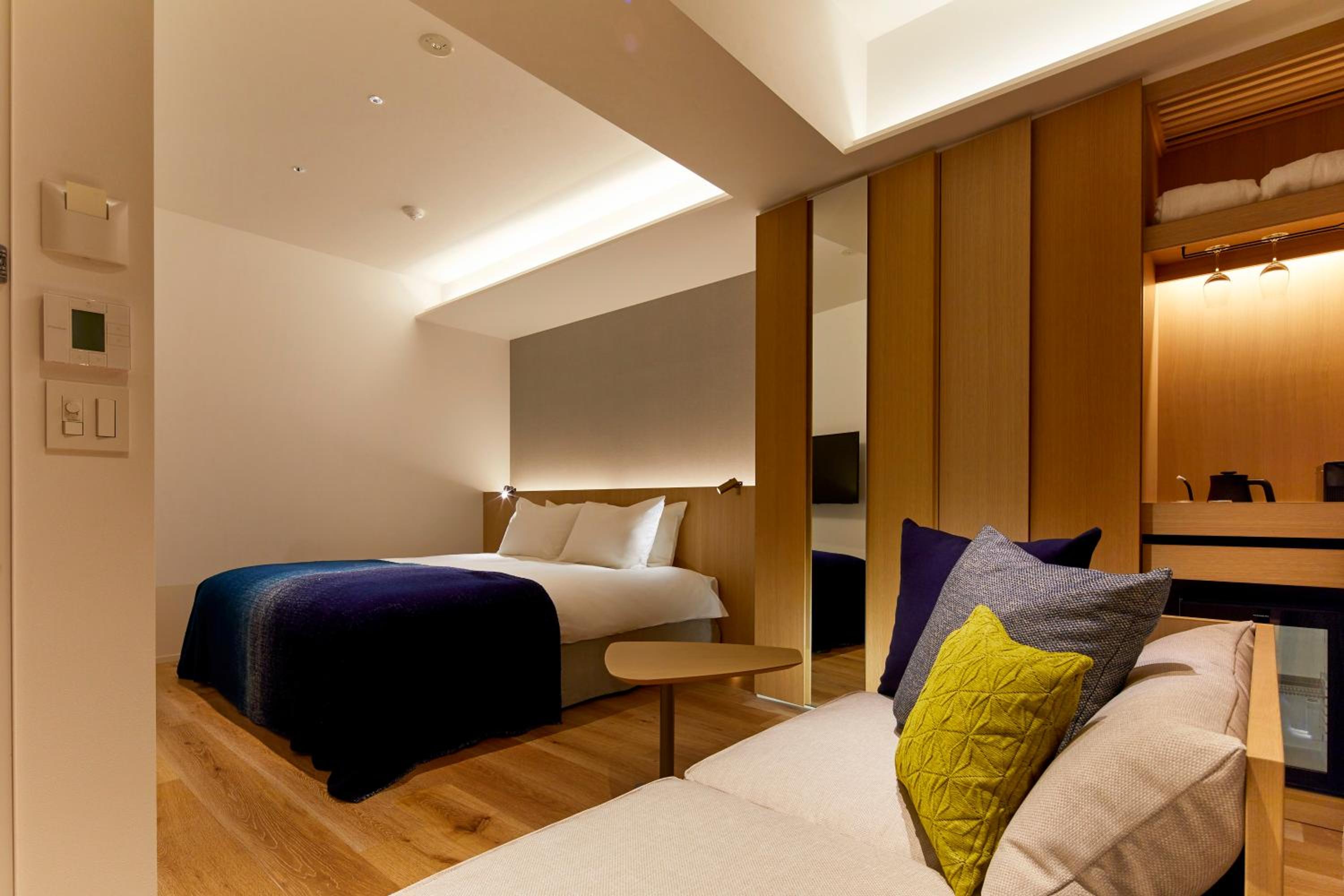 Premier Twin Room with Hinoki Bath thumbnail 5