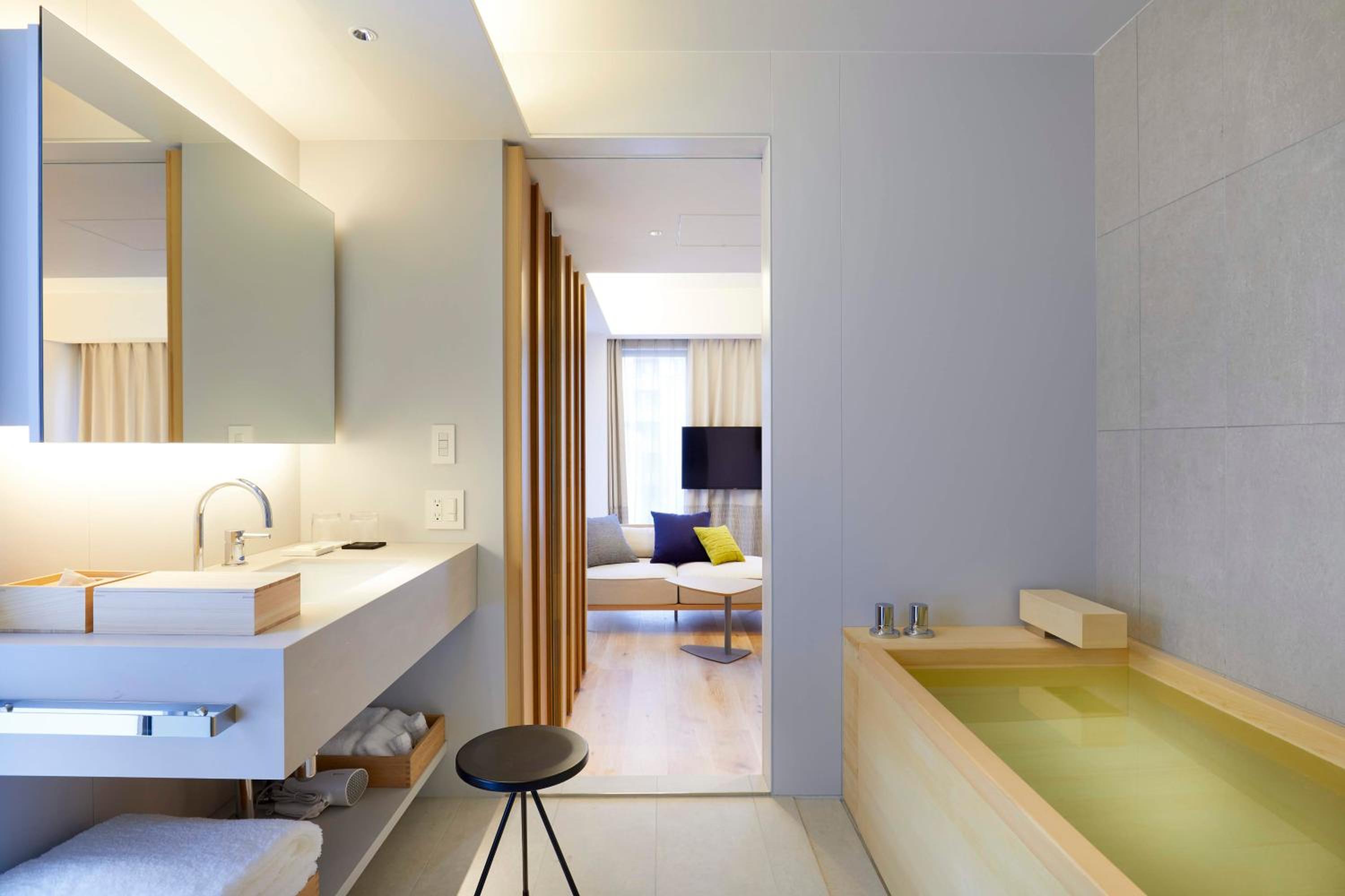 Premier Double Room with Hinoki Bath thumbnail 5