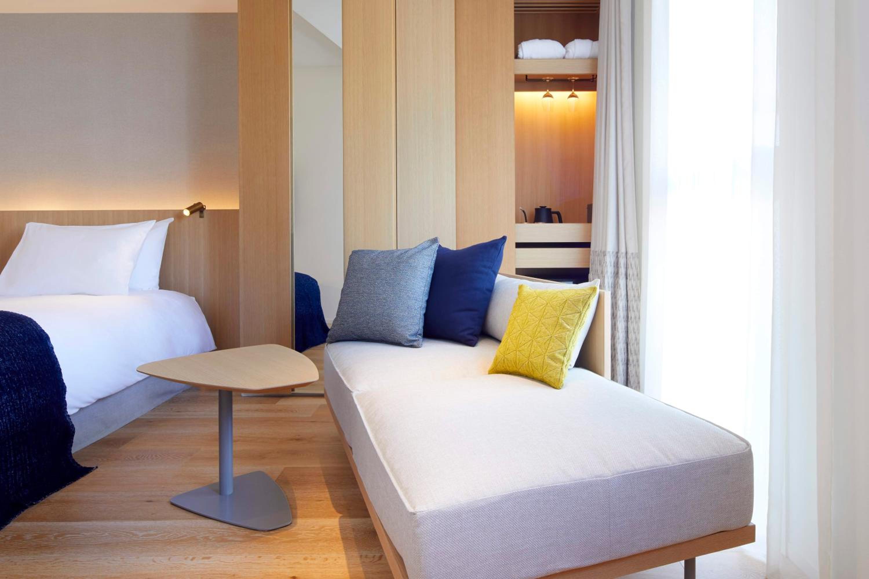 Premier Twin Room with Hinoki Bath thumbnail 5