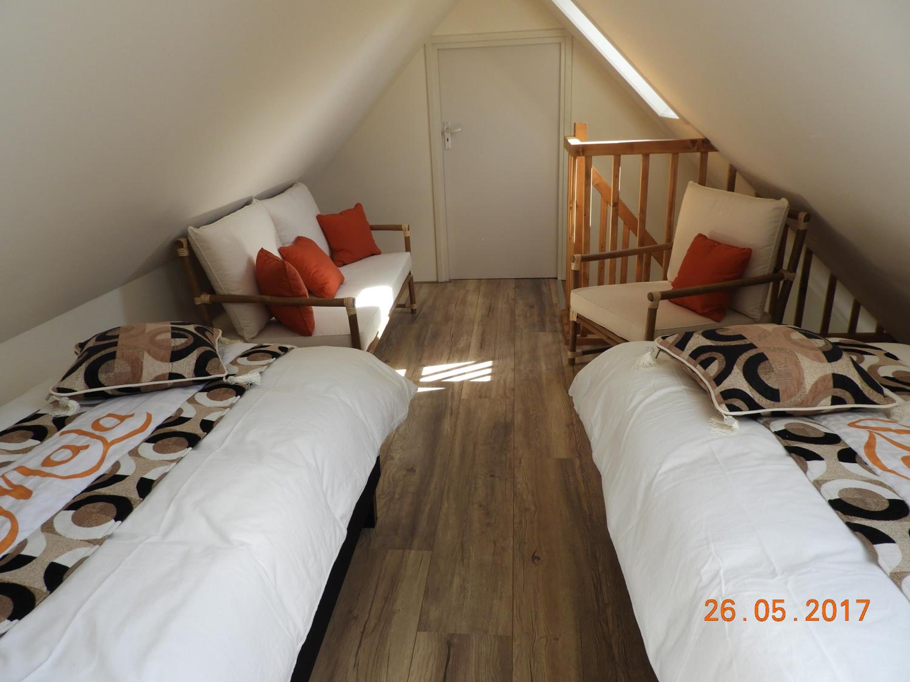 Standard Twin Room photo 3