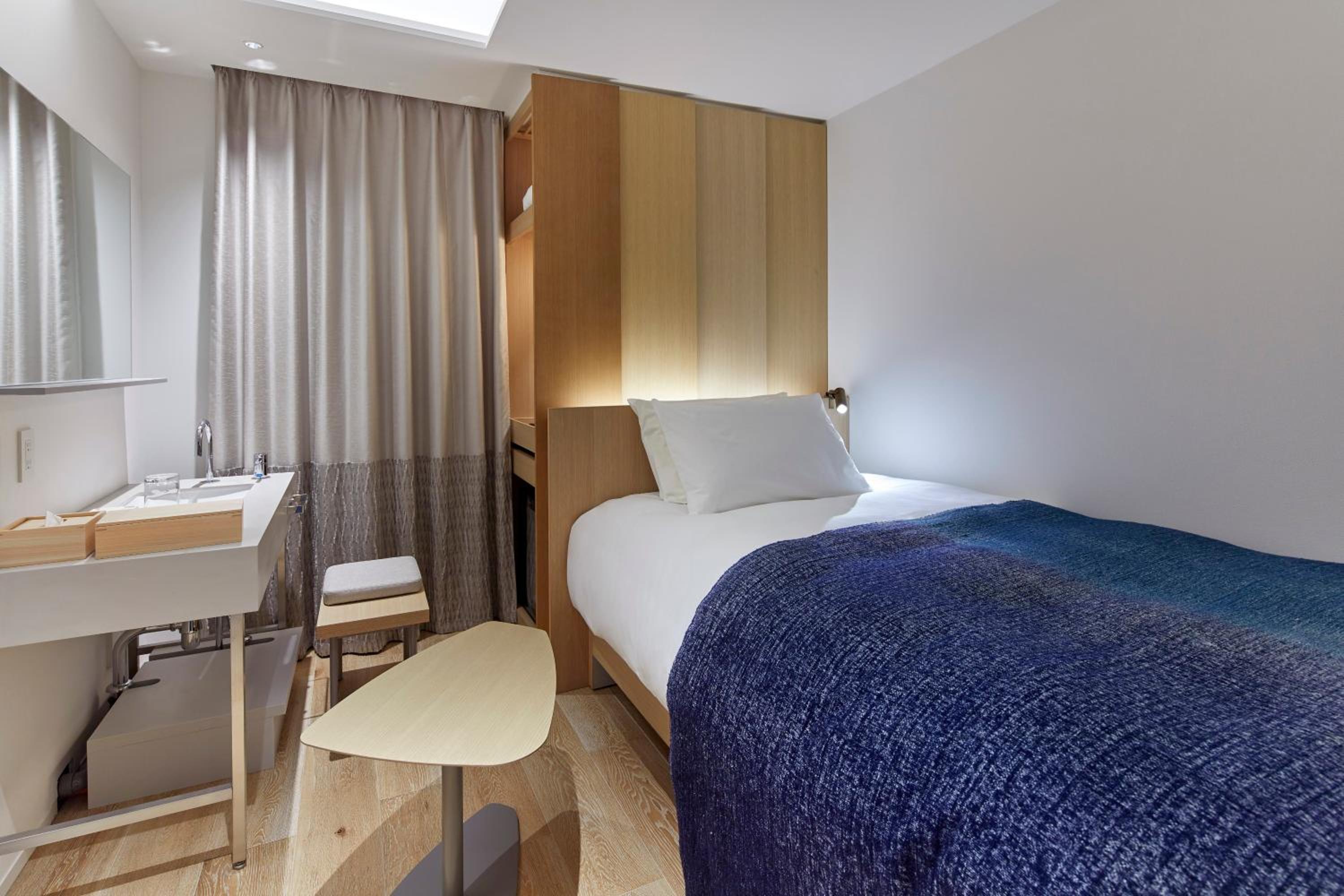 Standard Semi Double Room - Photo 6