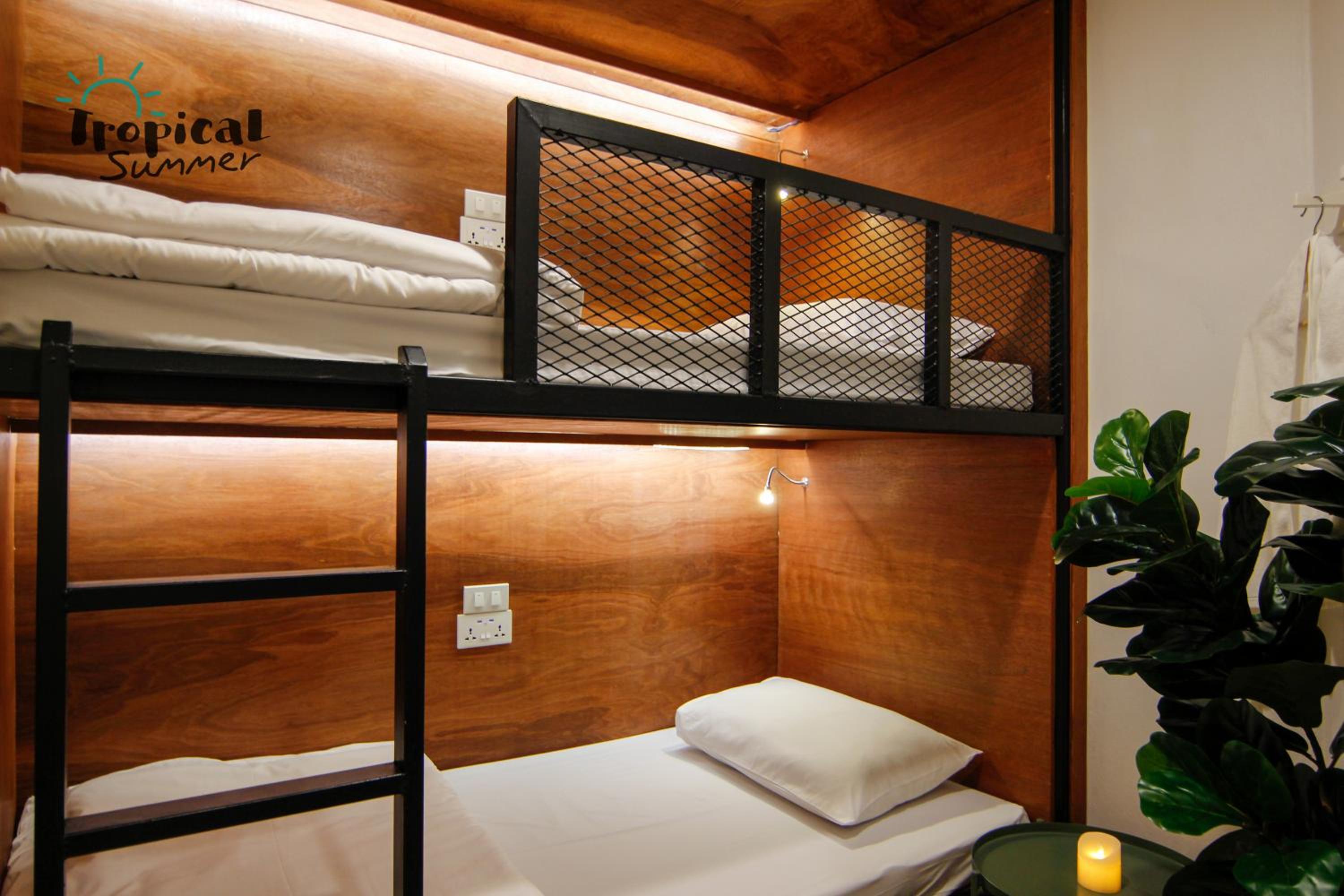 Economy Twin Room photo 2