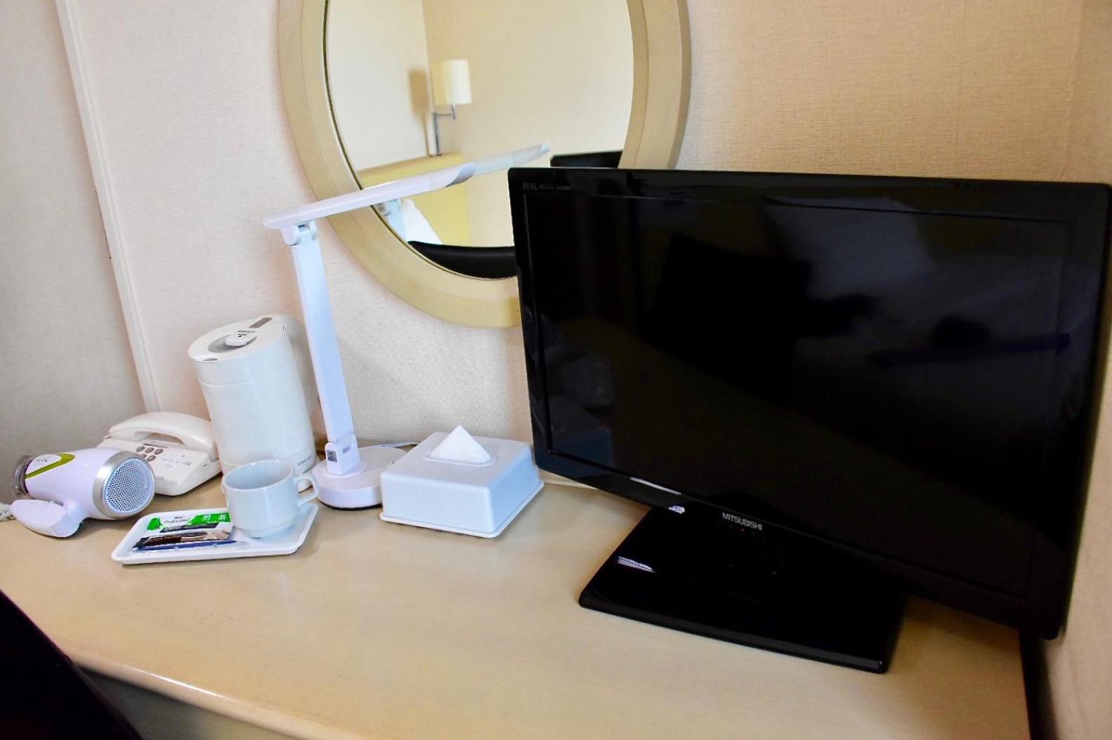 Double Room with Small Double Bed - Non-Smoking - Photo 4