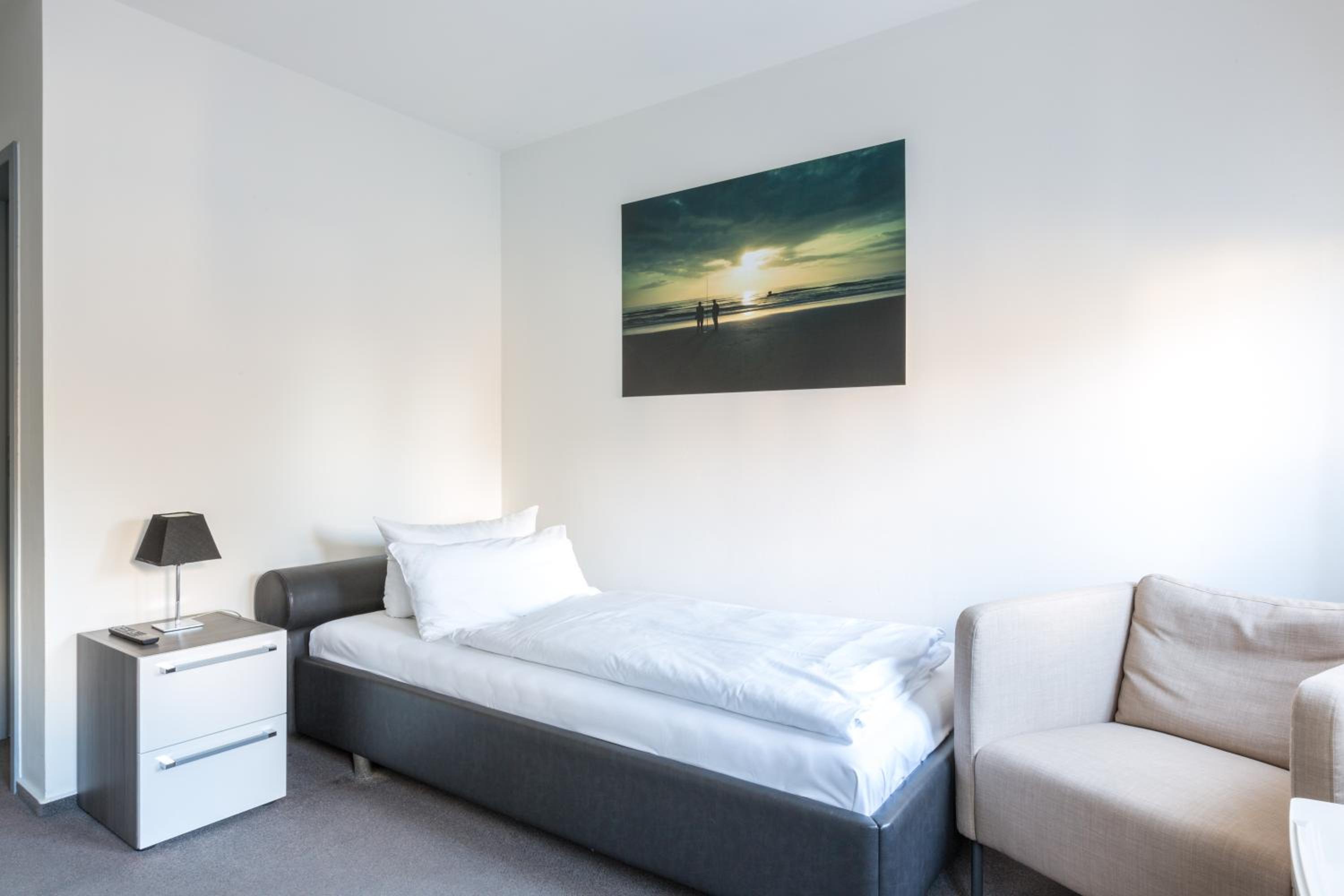 Single Room photo 3