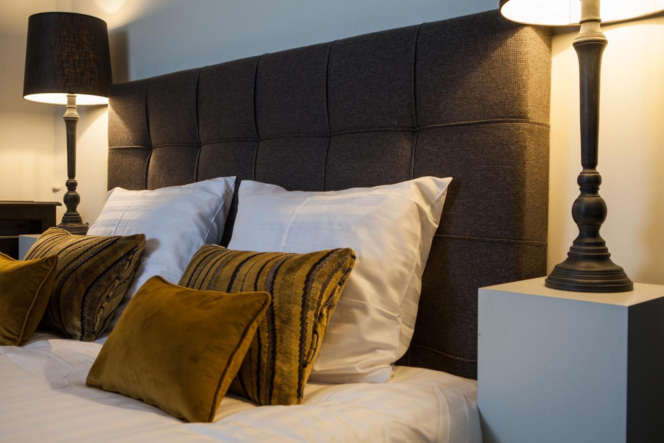 Standard Suite - Photo 8