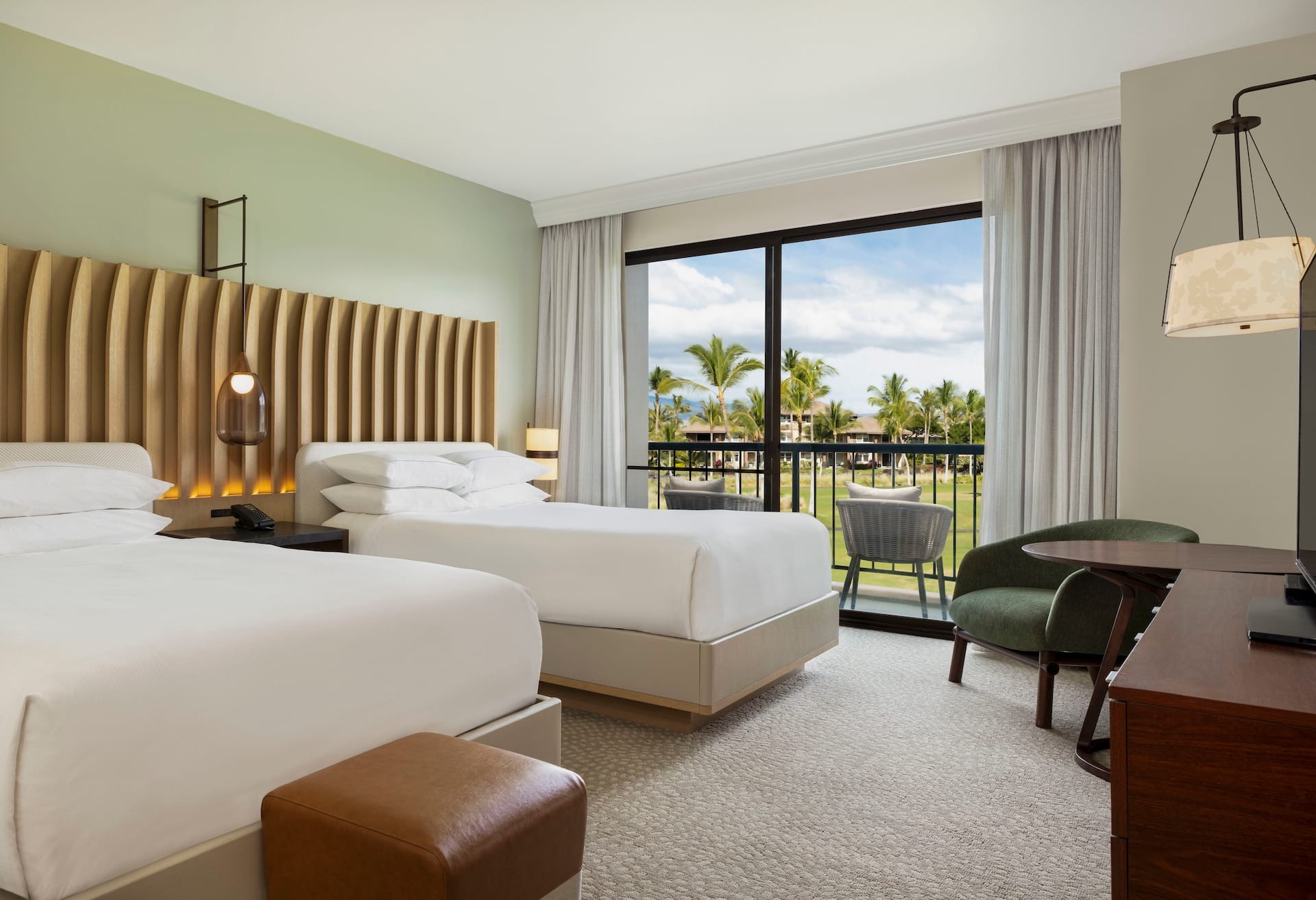 Palace Resort View 2 Queen Beds