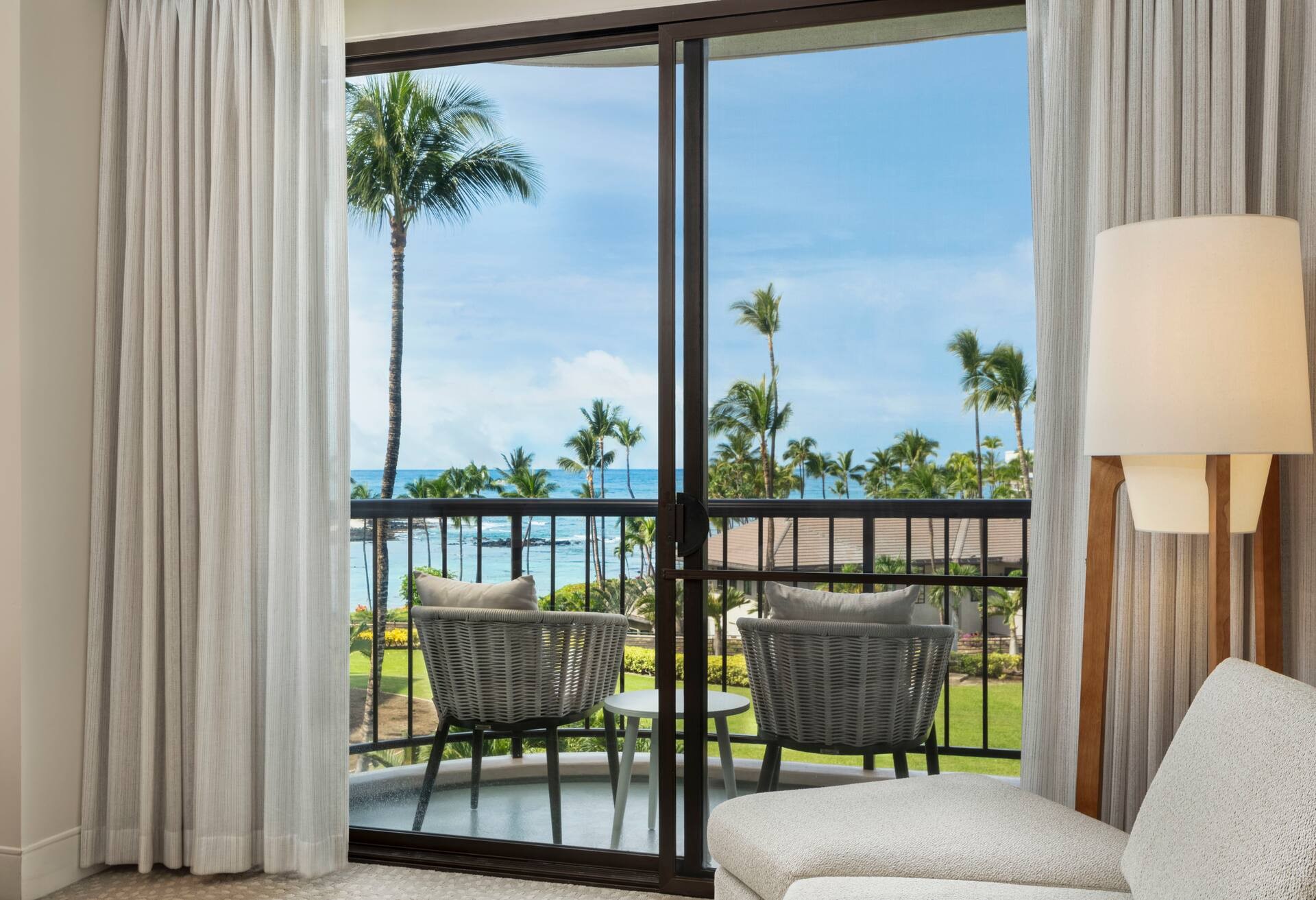 Palace Ocean View 1 King Bed