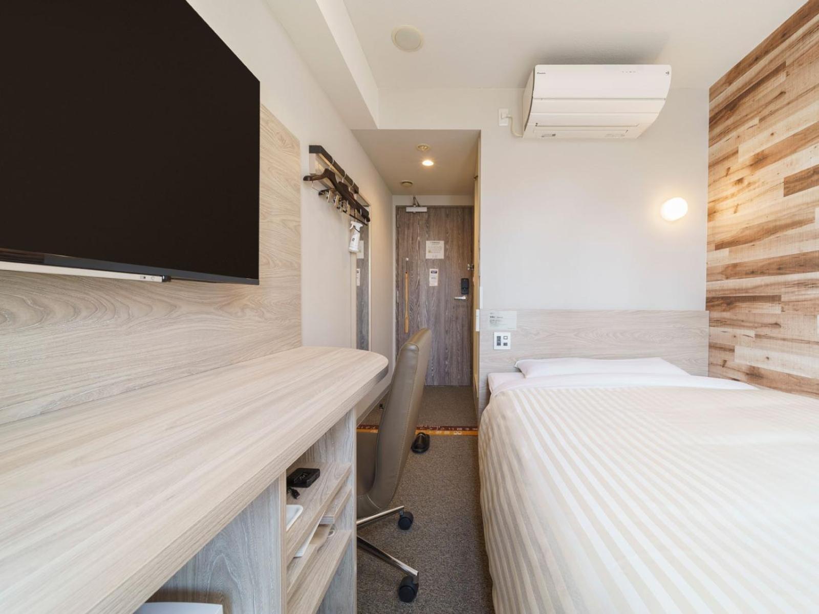 Standard Room - Non-Smoking - Photo 6