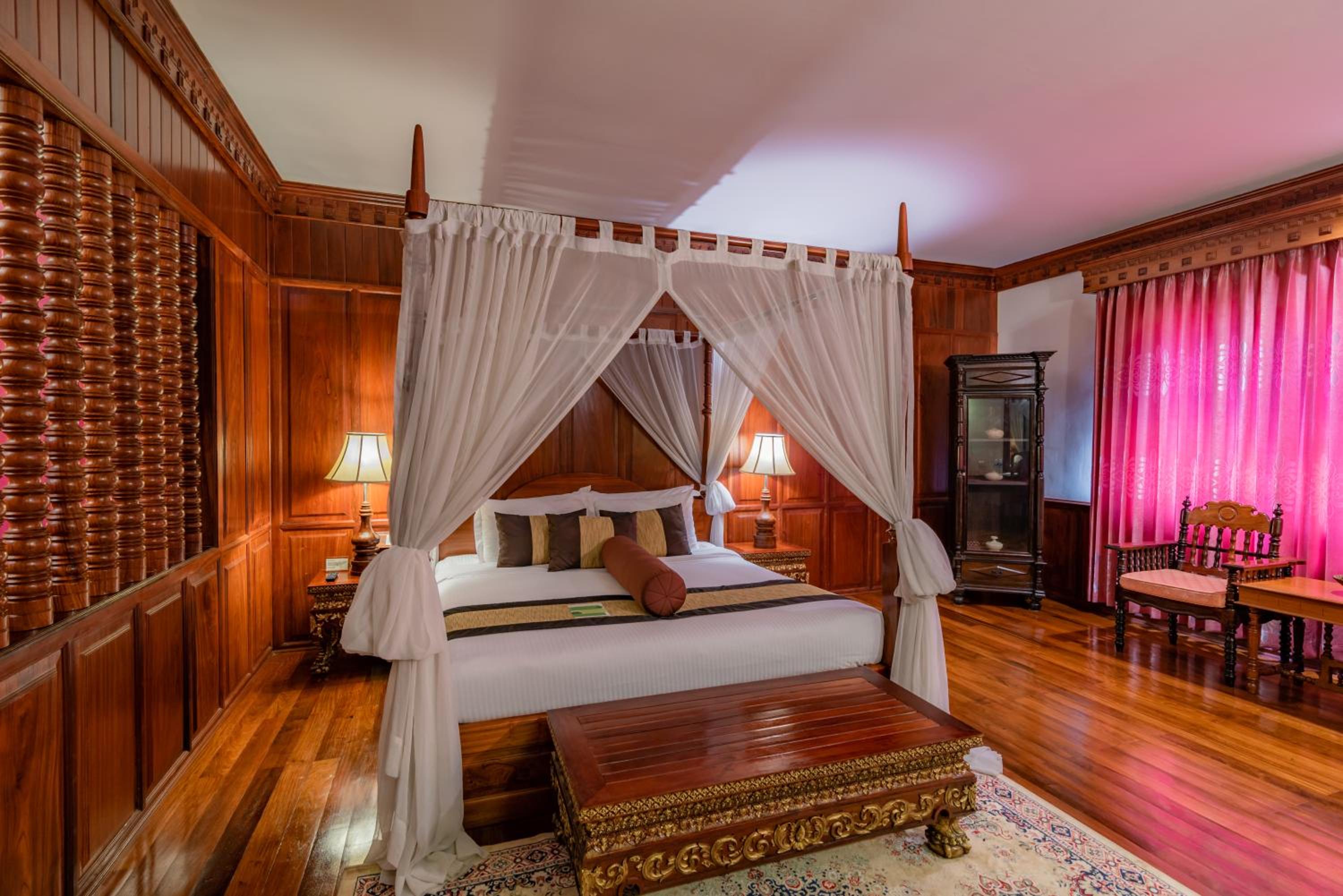 Queen Suite - Photo 4