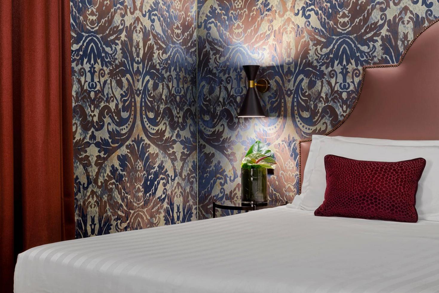 Superior Double Room with Canal View - Photo 14
