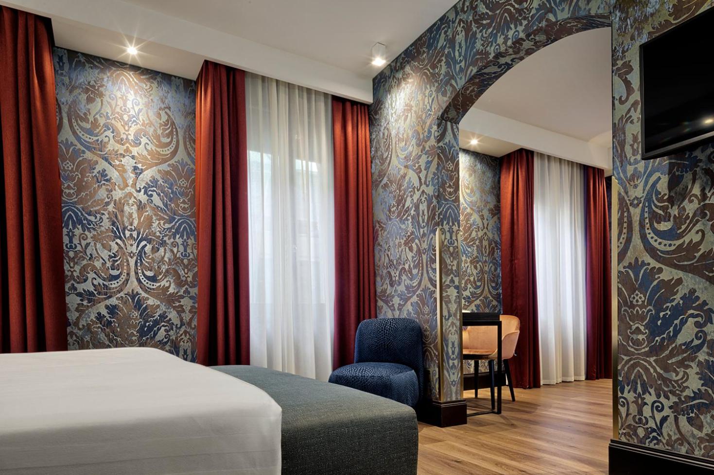 Quadruple Room - Photo 8