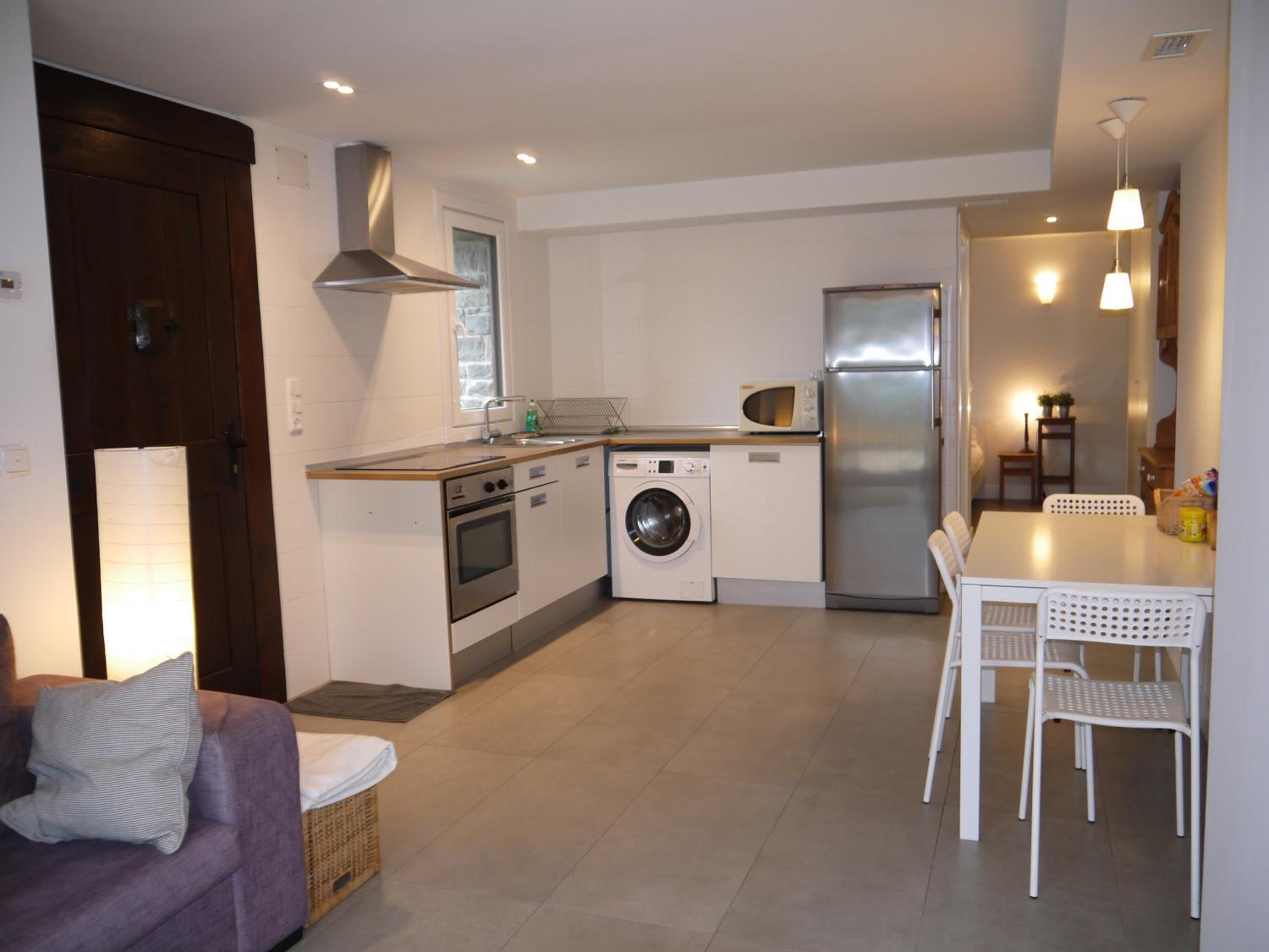 Apartment photo 3