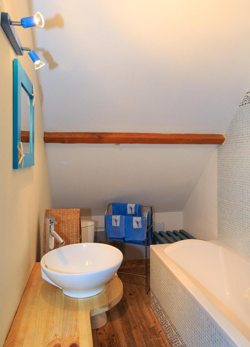 Deluxe Double Room with Sea View - Photo 1