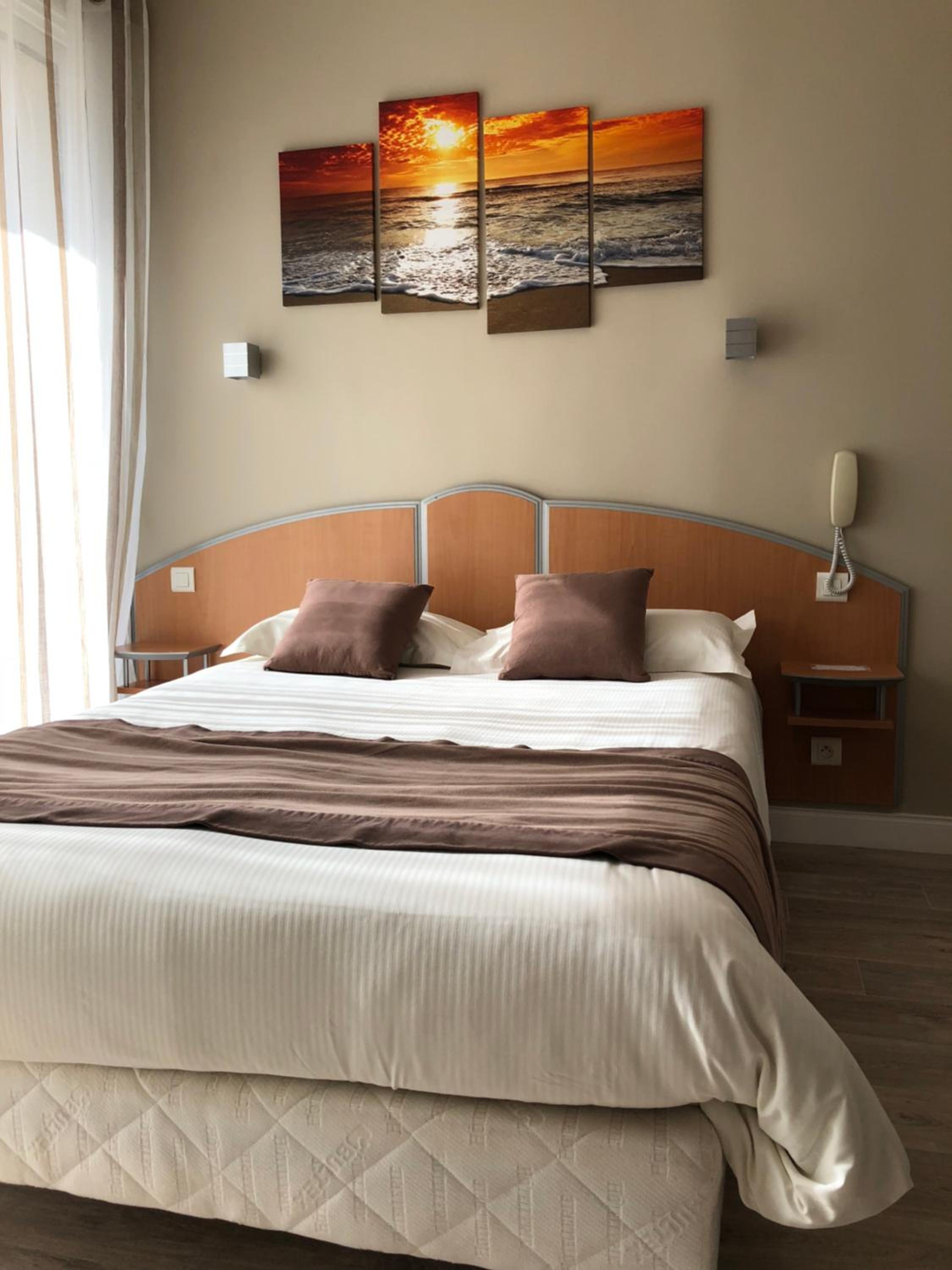 Double Room with Lateral Sea View