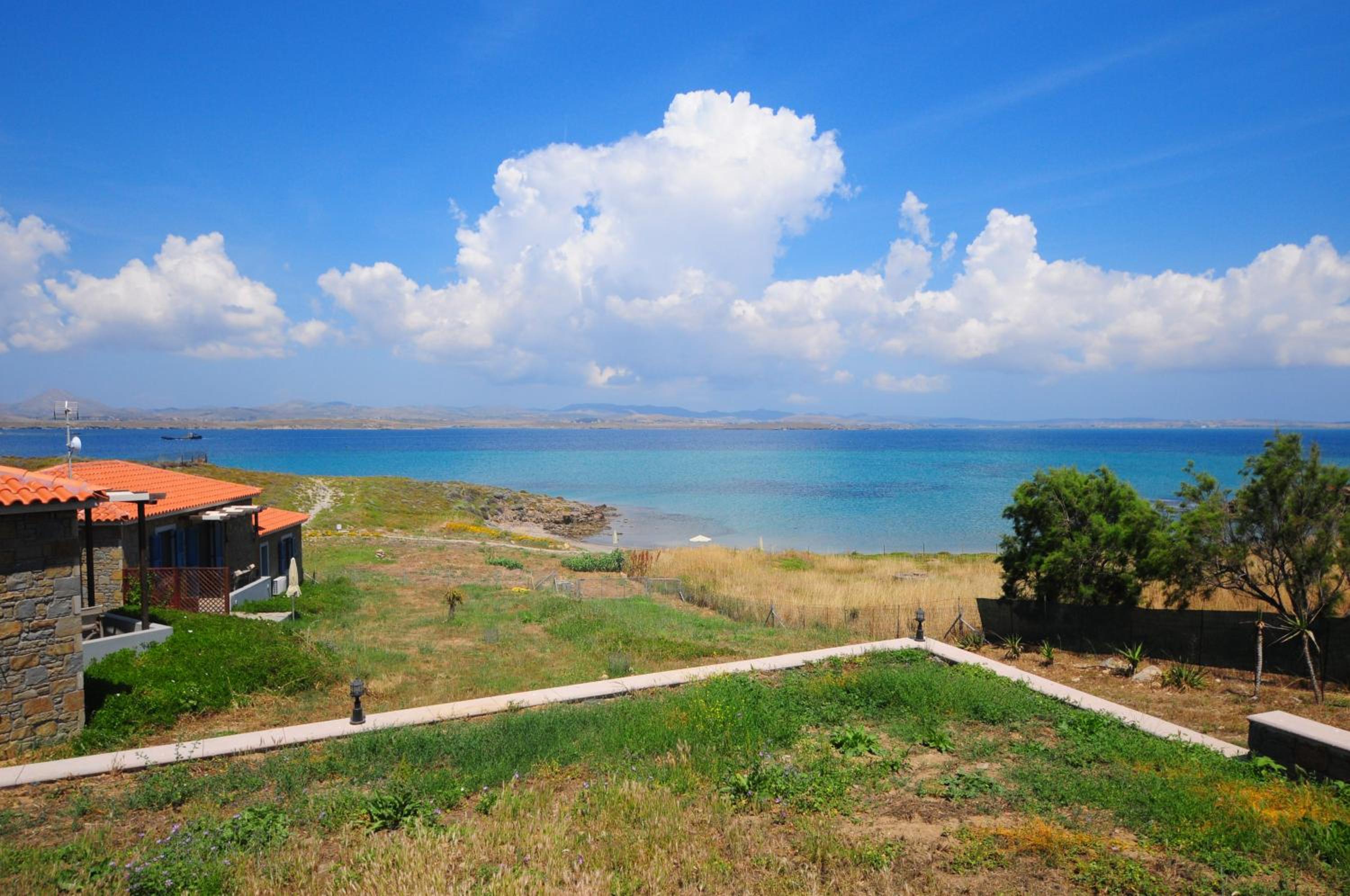 Studio Apartment with Sea View photo 3
