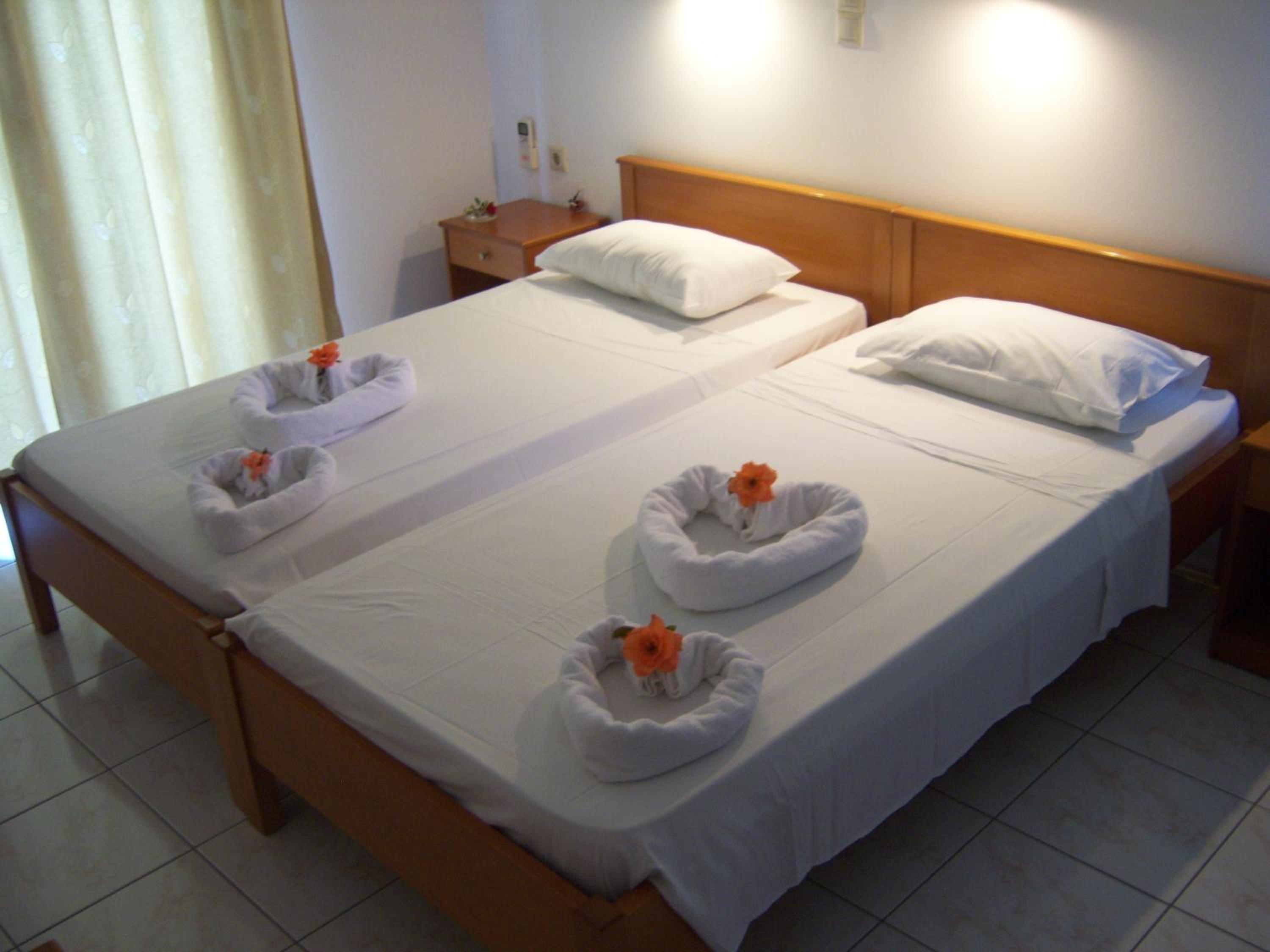 Studio with Sea View (2 Adults)