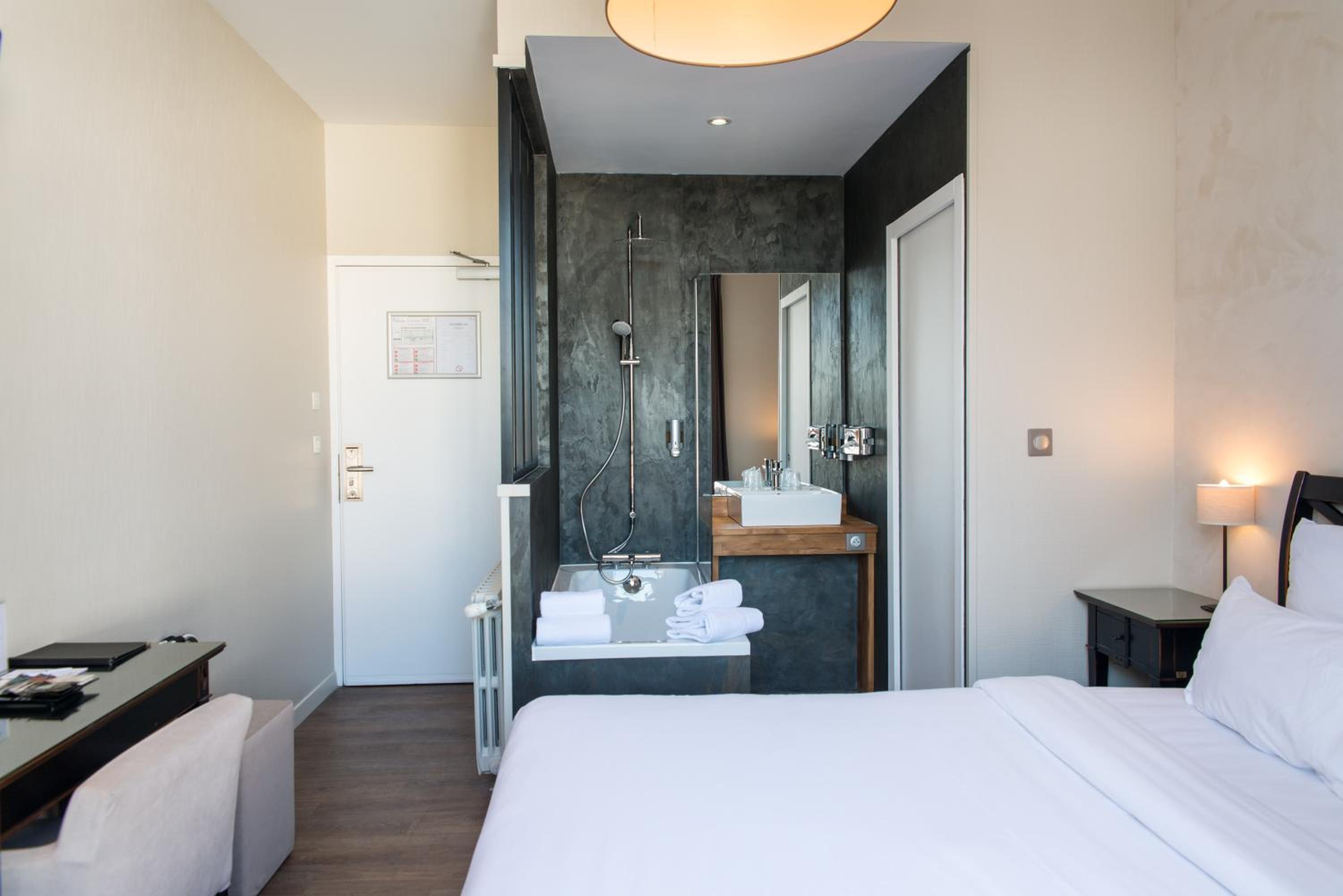 Classic Double Room with Village View - Photo 2